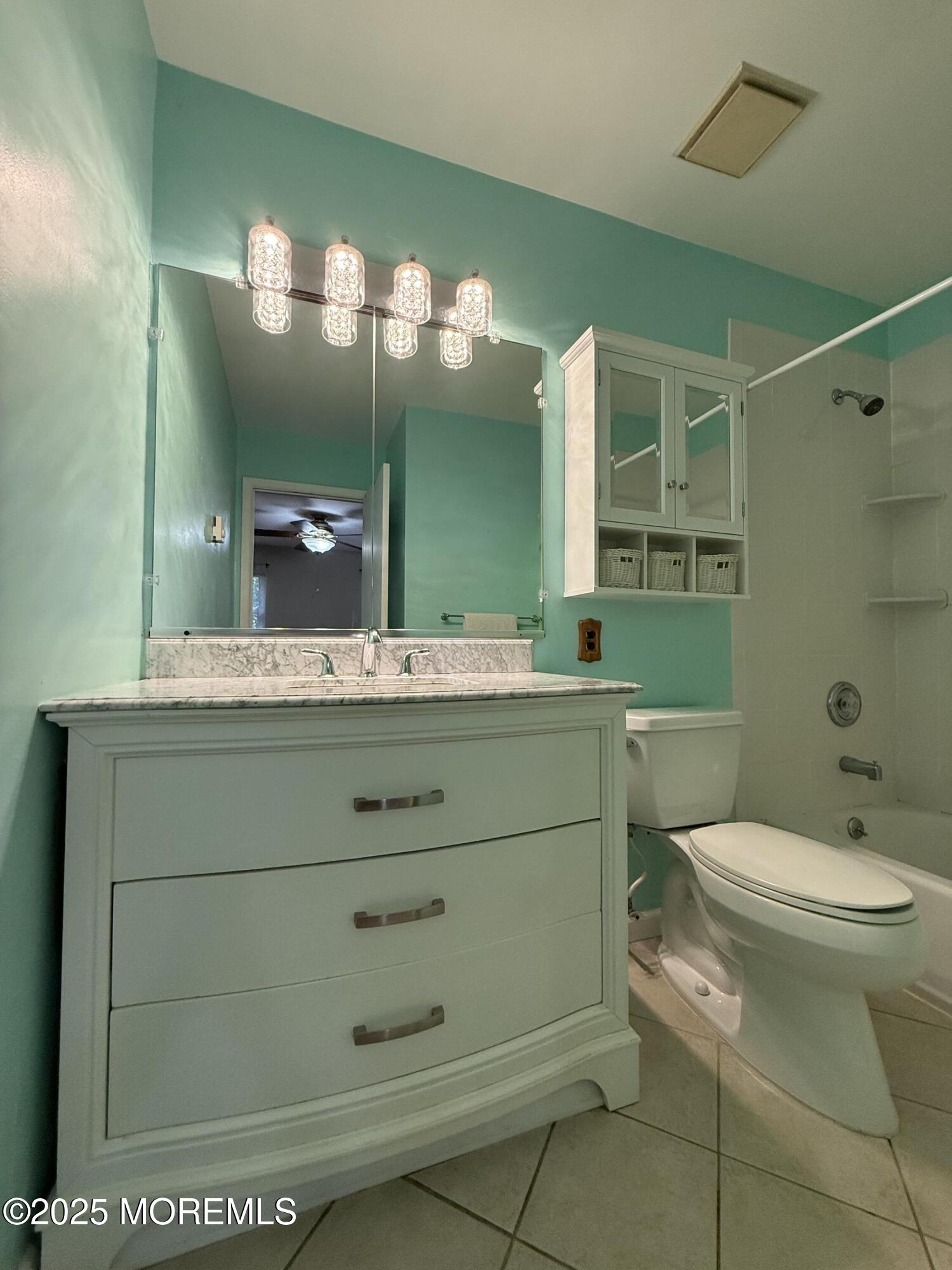 51 Independence Parkway, B