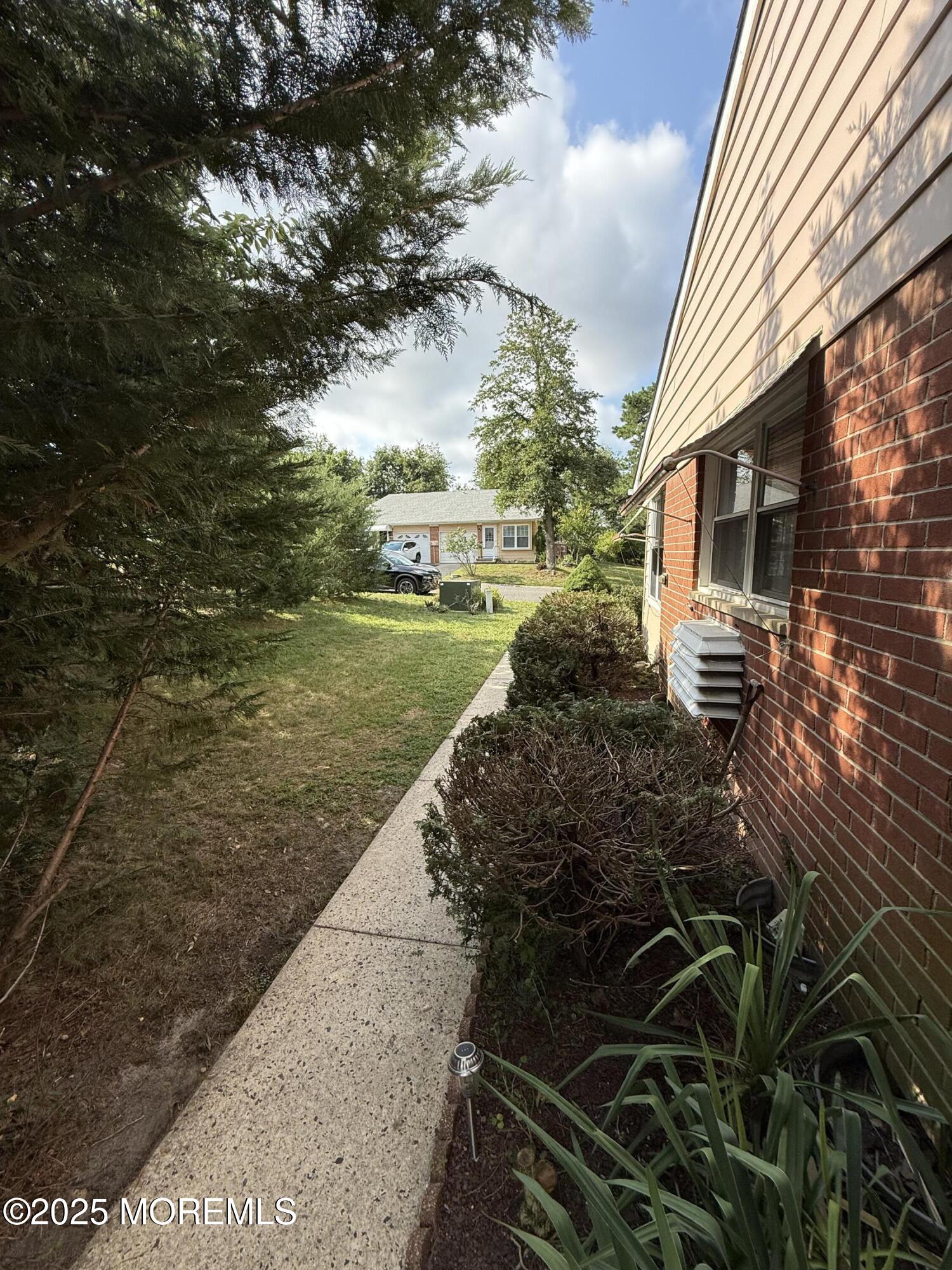 51 Independence Parkway, B