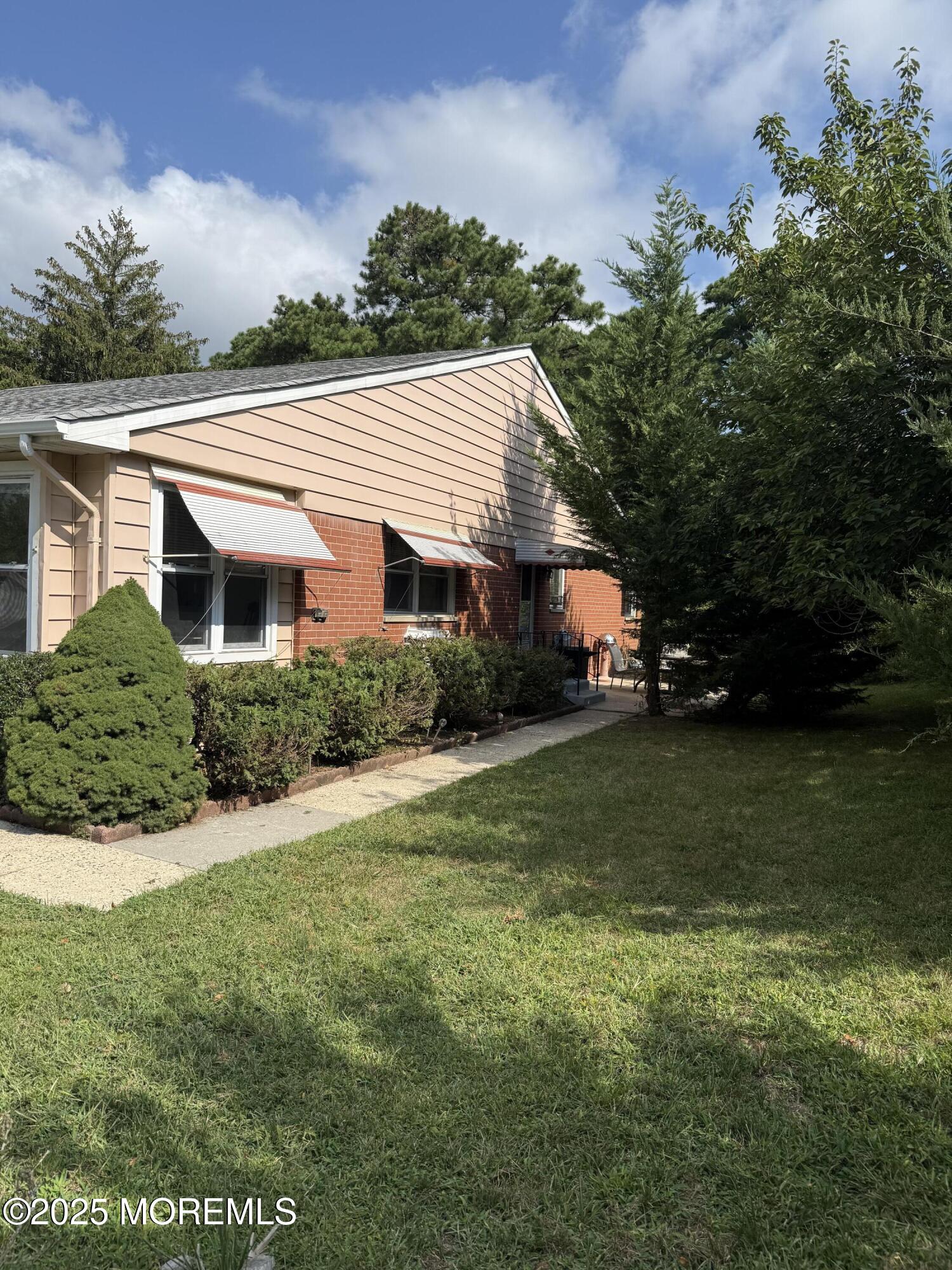 51 Independence Parkway, B