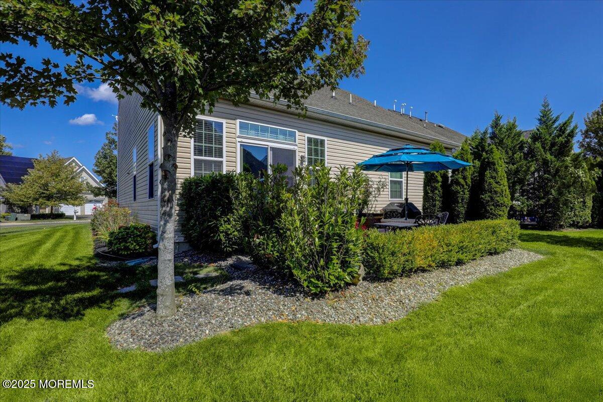 22 Jumping Brook Drive