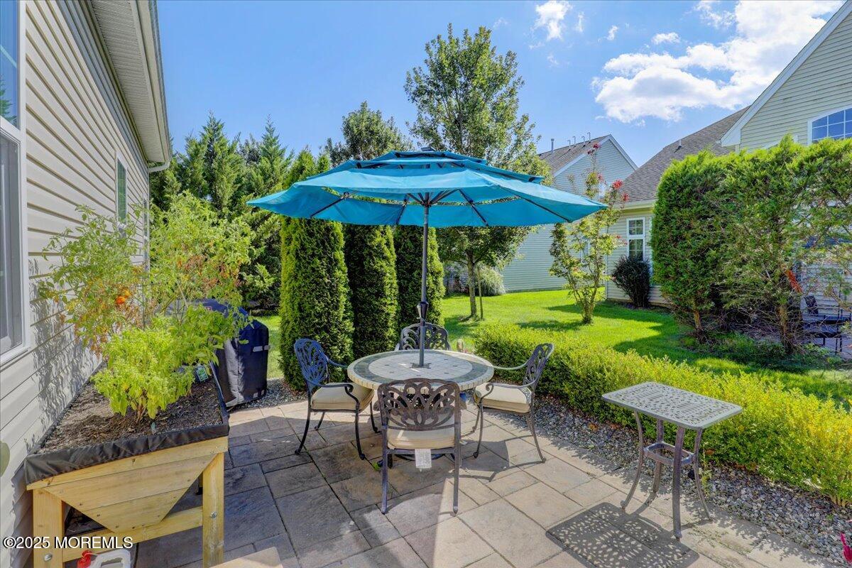 22 Jumping Brook Drive