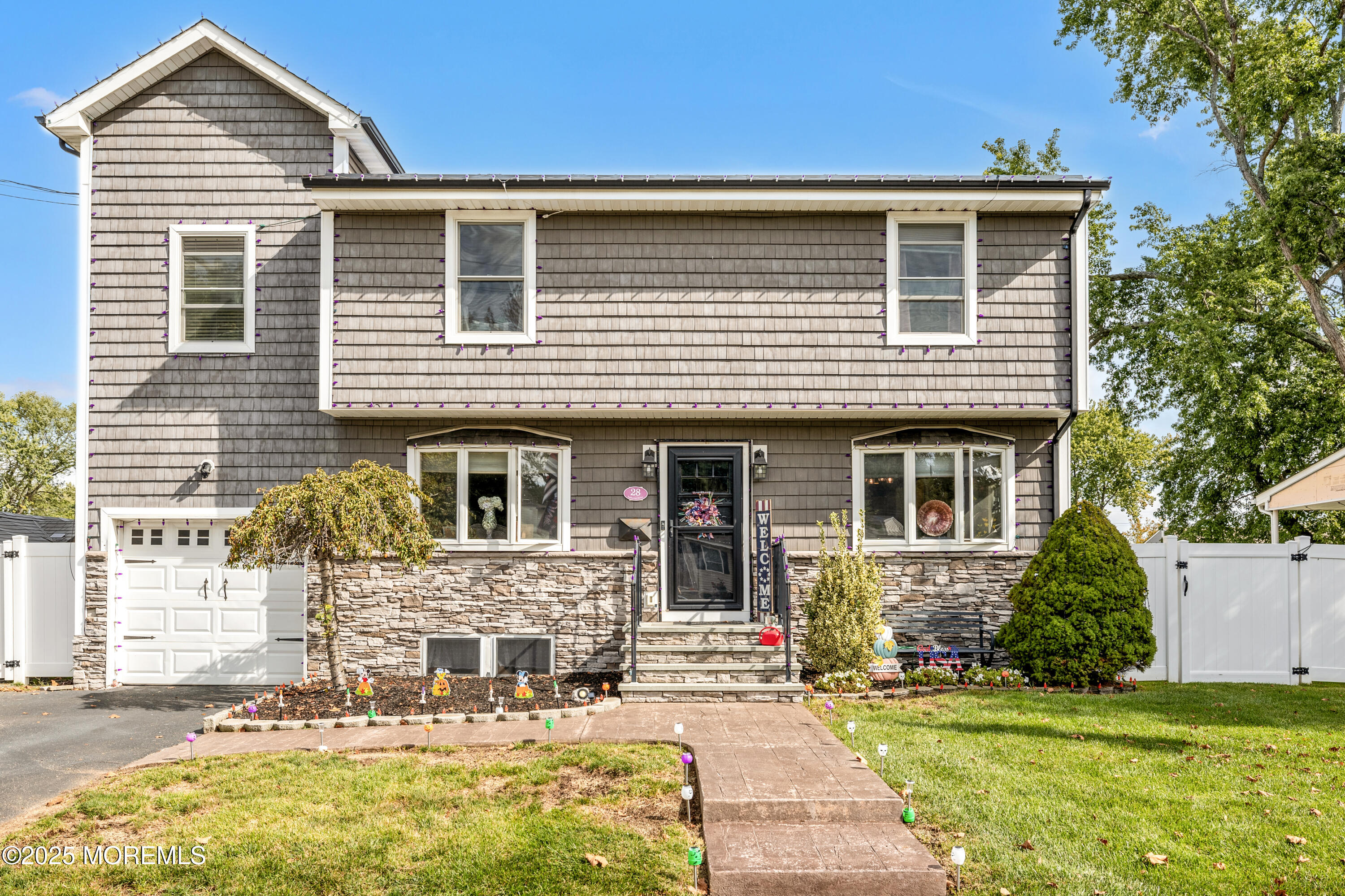28 Lafayette Drive