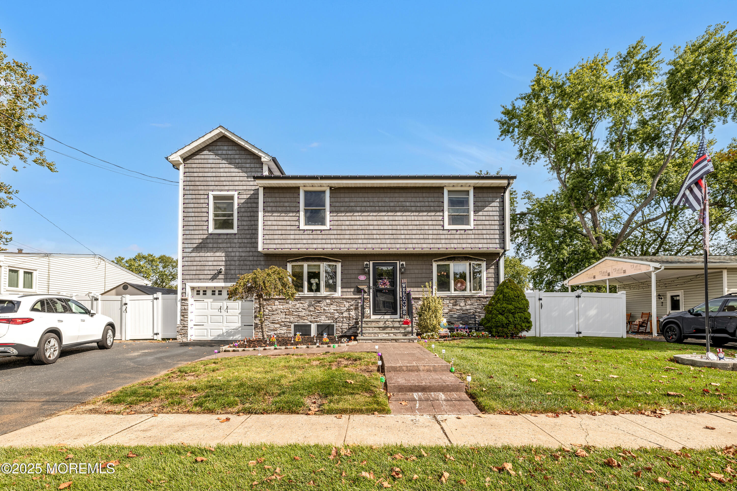 28 Lafayette Drive