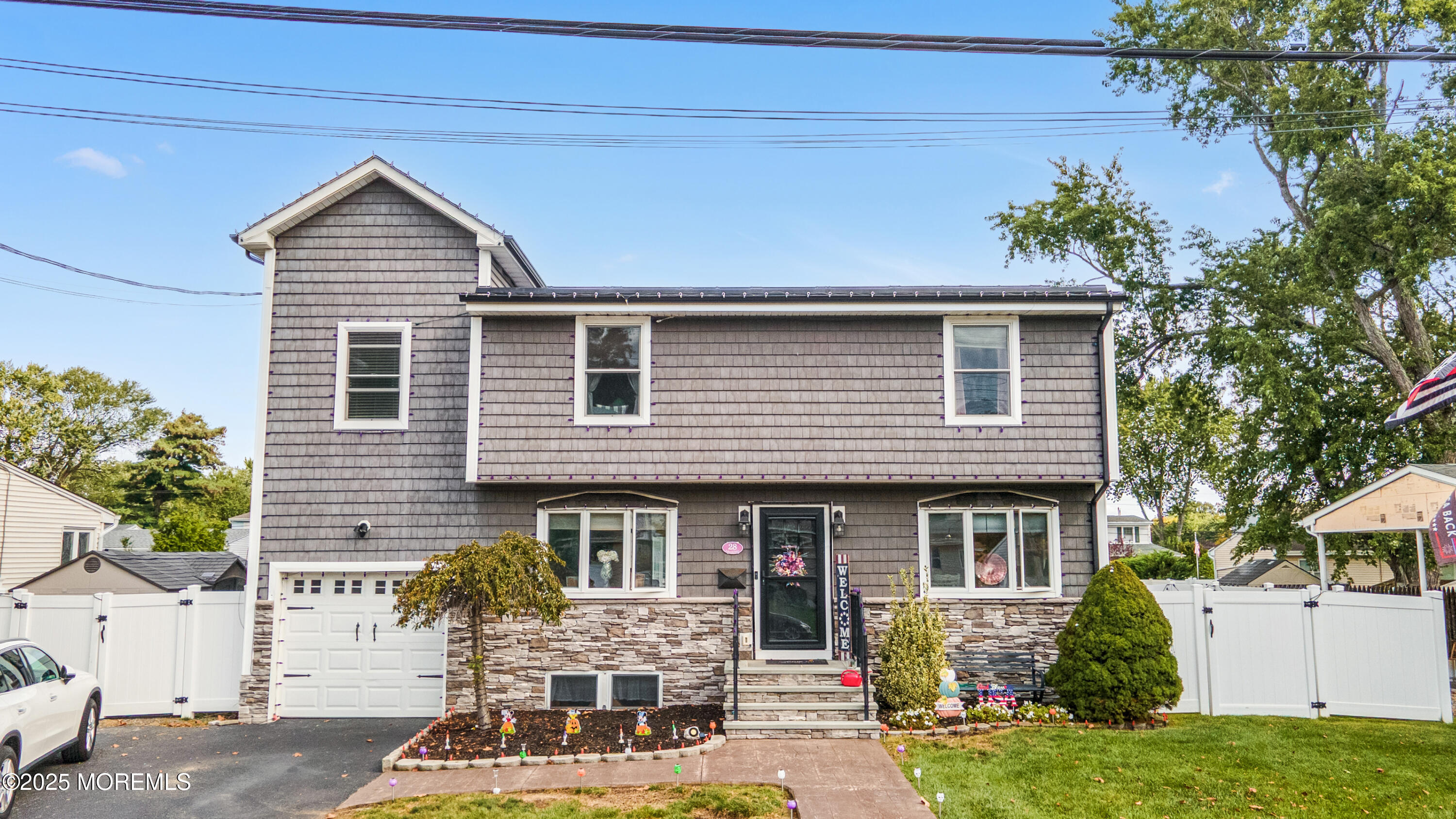 28 Lafayette Drive