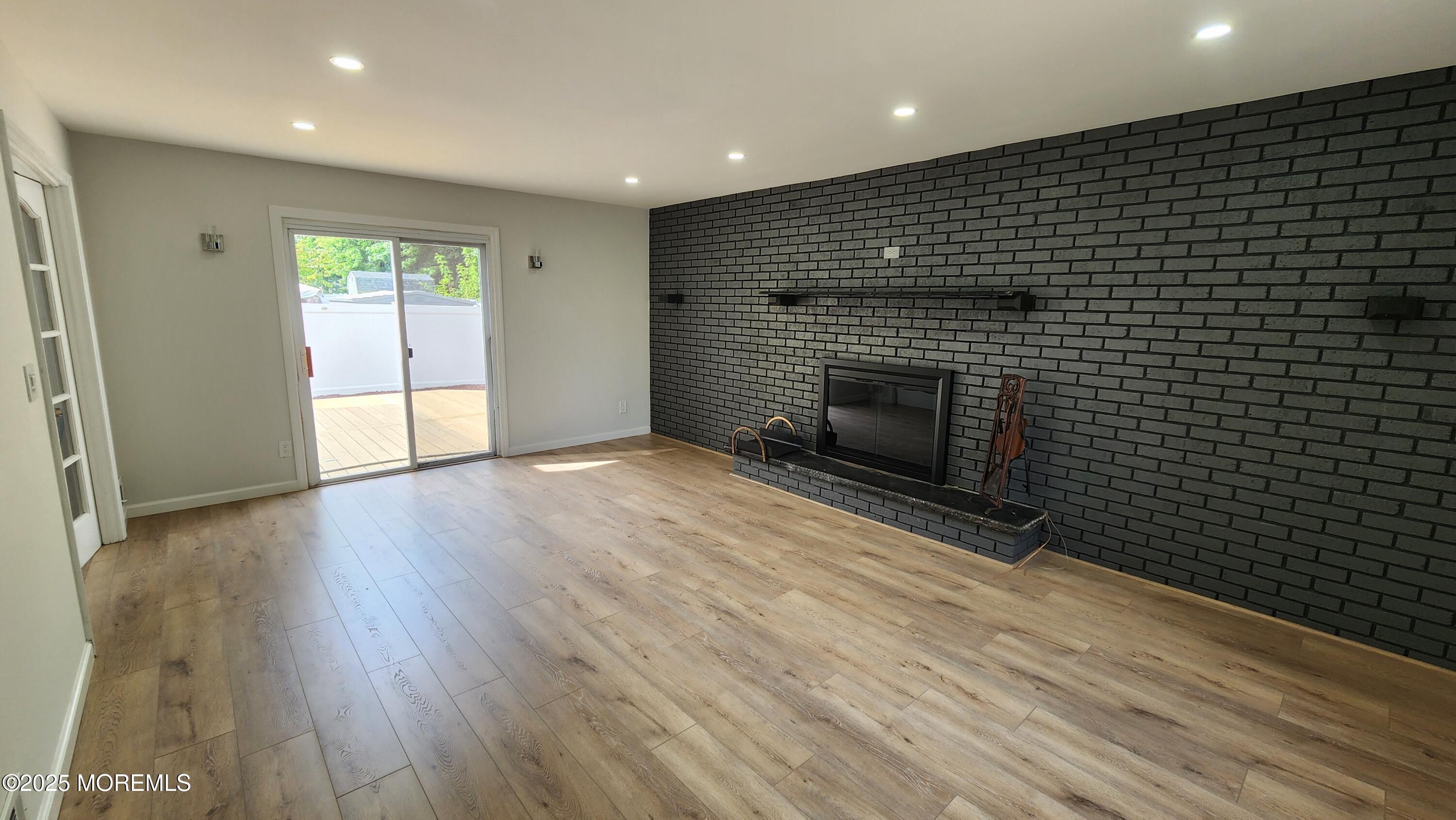 34 Hemlock Street