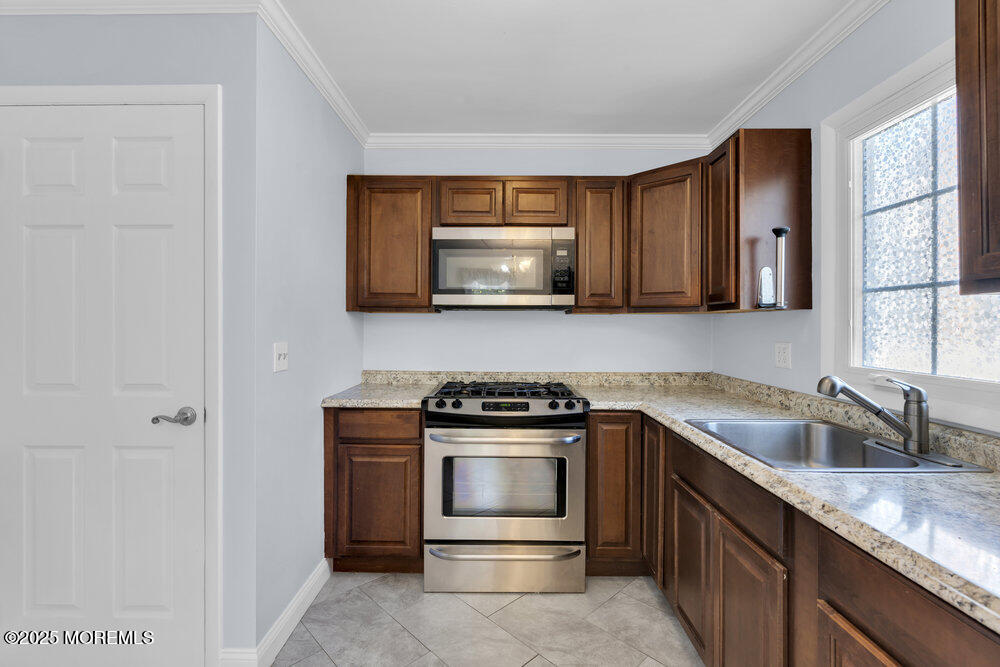 1 Salisbury Avenue, Middletown