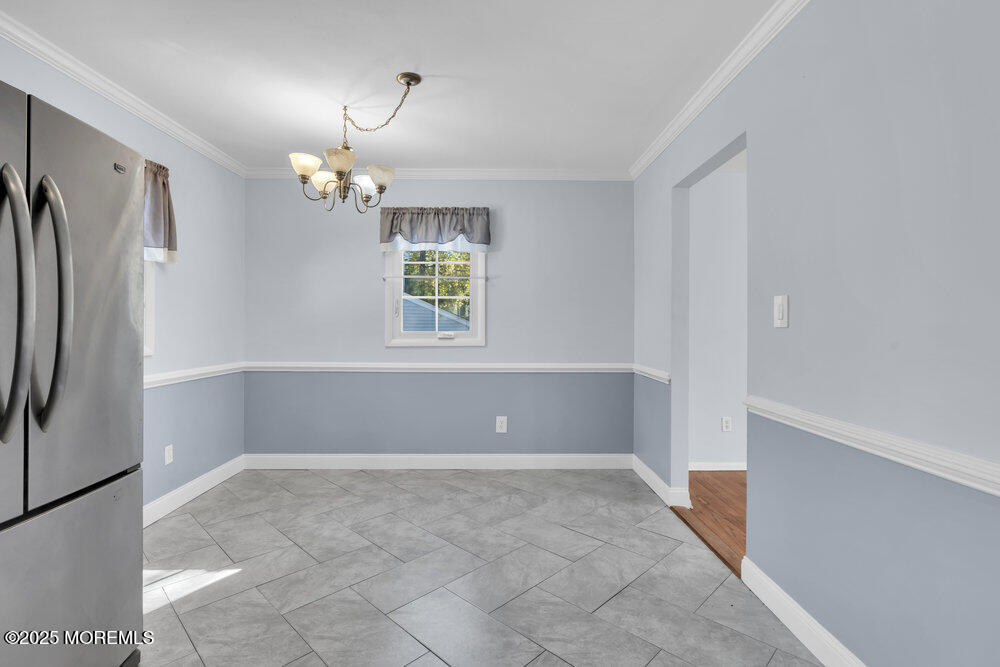 1 Salisbury Avenue, Middletown