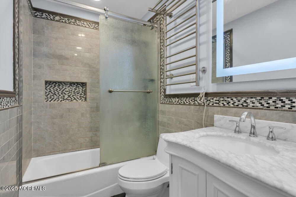 1 Salisbury Avenue, Middletown