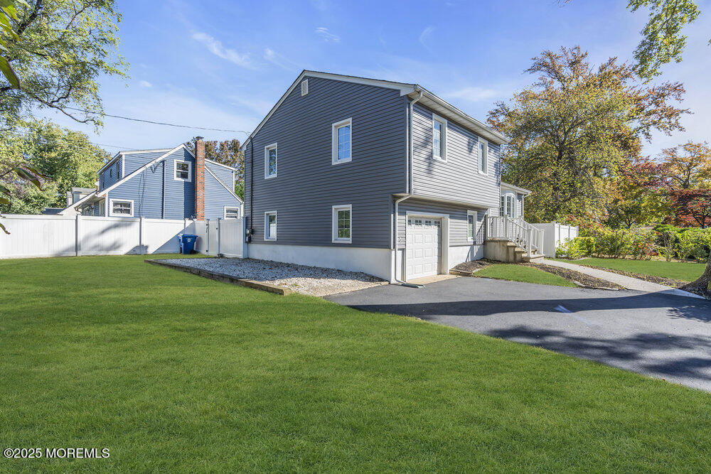 1 Salisbury Avenue, Middletown