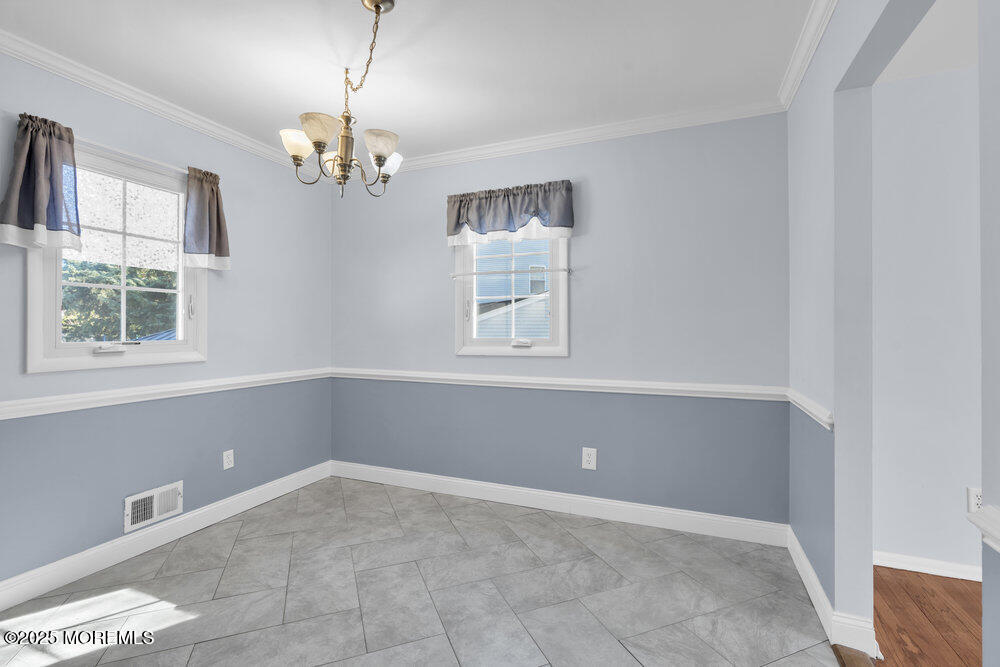 1 Salisbury Avenue, Middletown