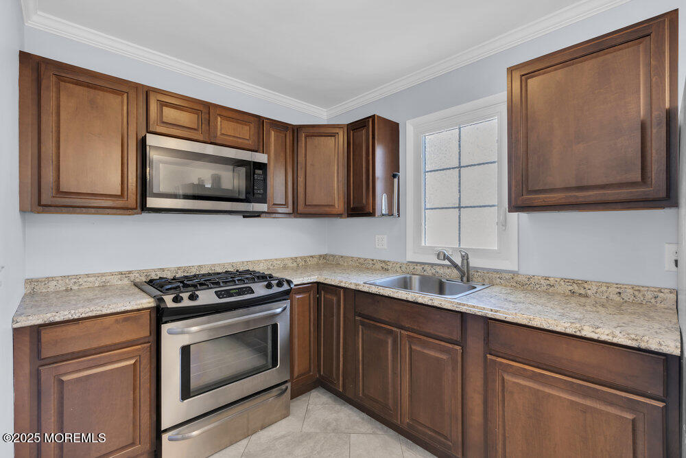 1 Salisbury Avenue, Middletown