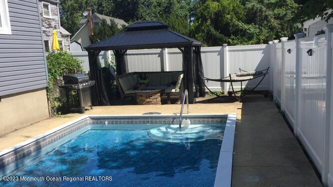 1 Salisbury Avenue, Middletown