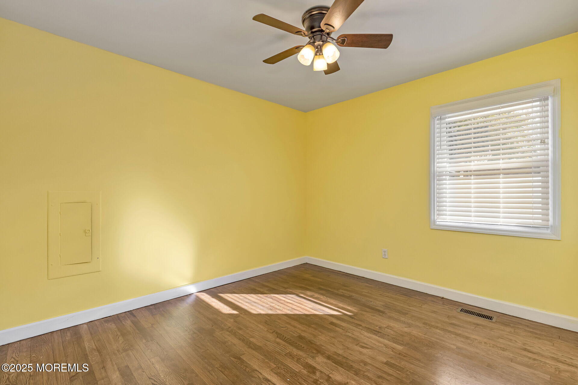 621 Sumner Avenue, Belford