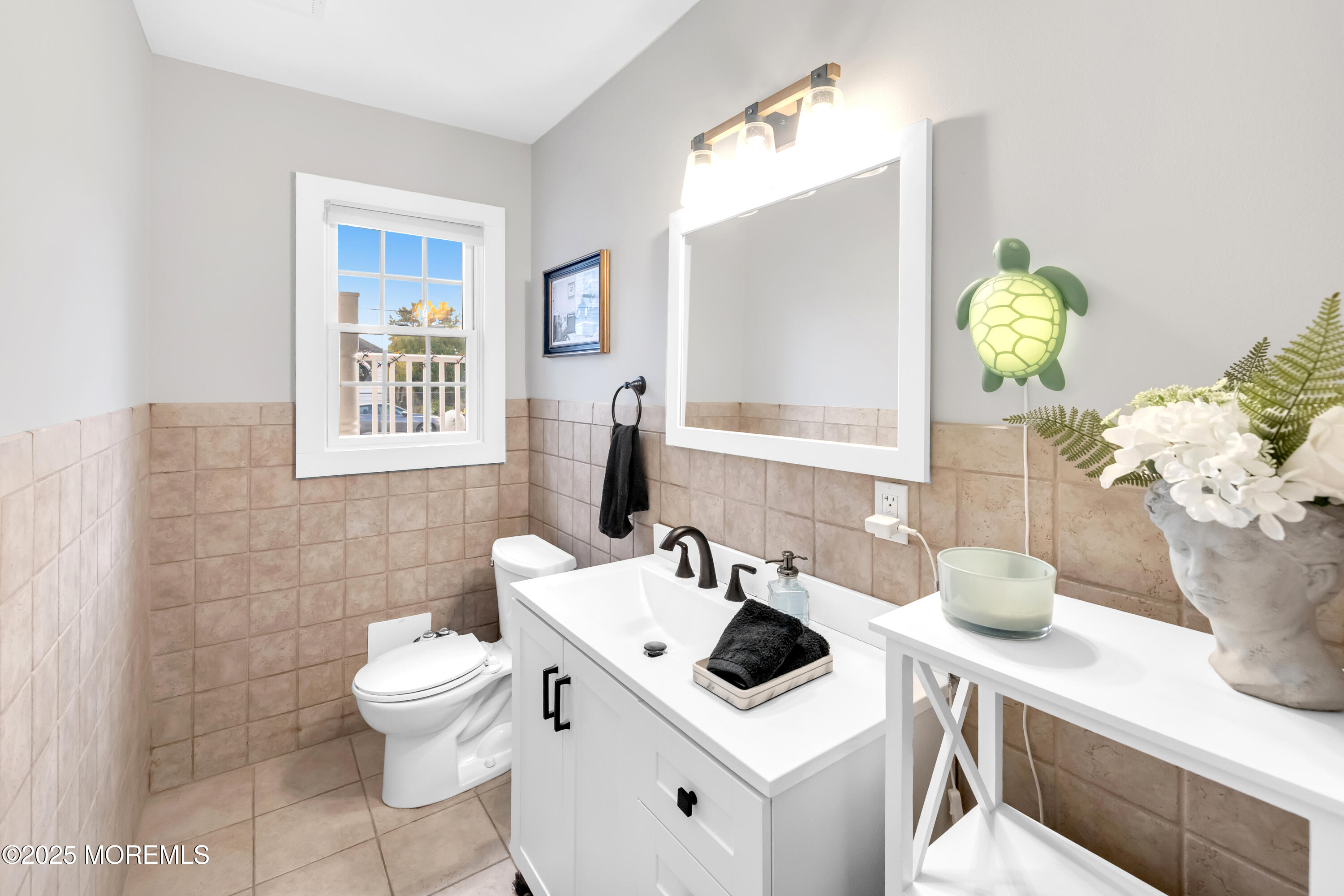 31 Monmouth Avenue, North Middletown