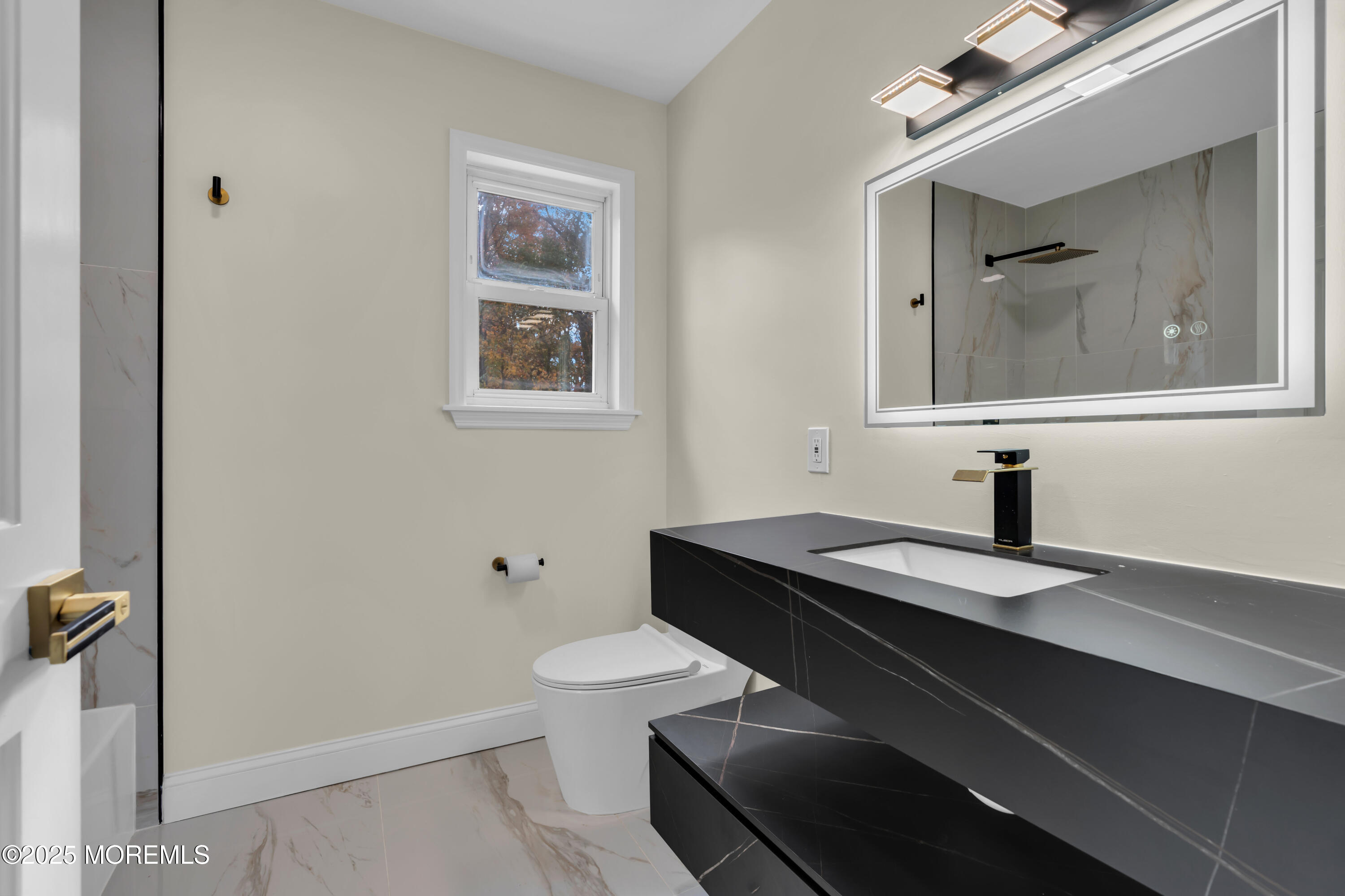 537 S Atlantic Avenue