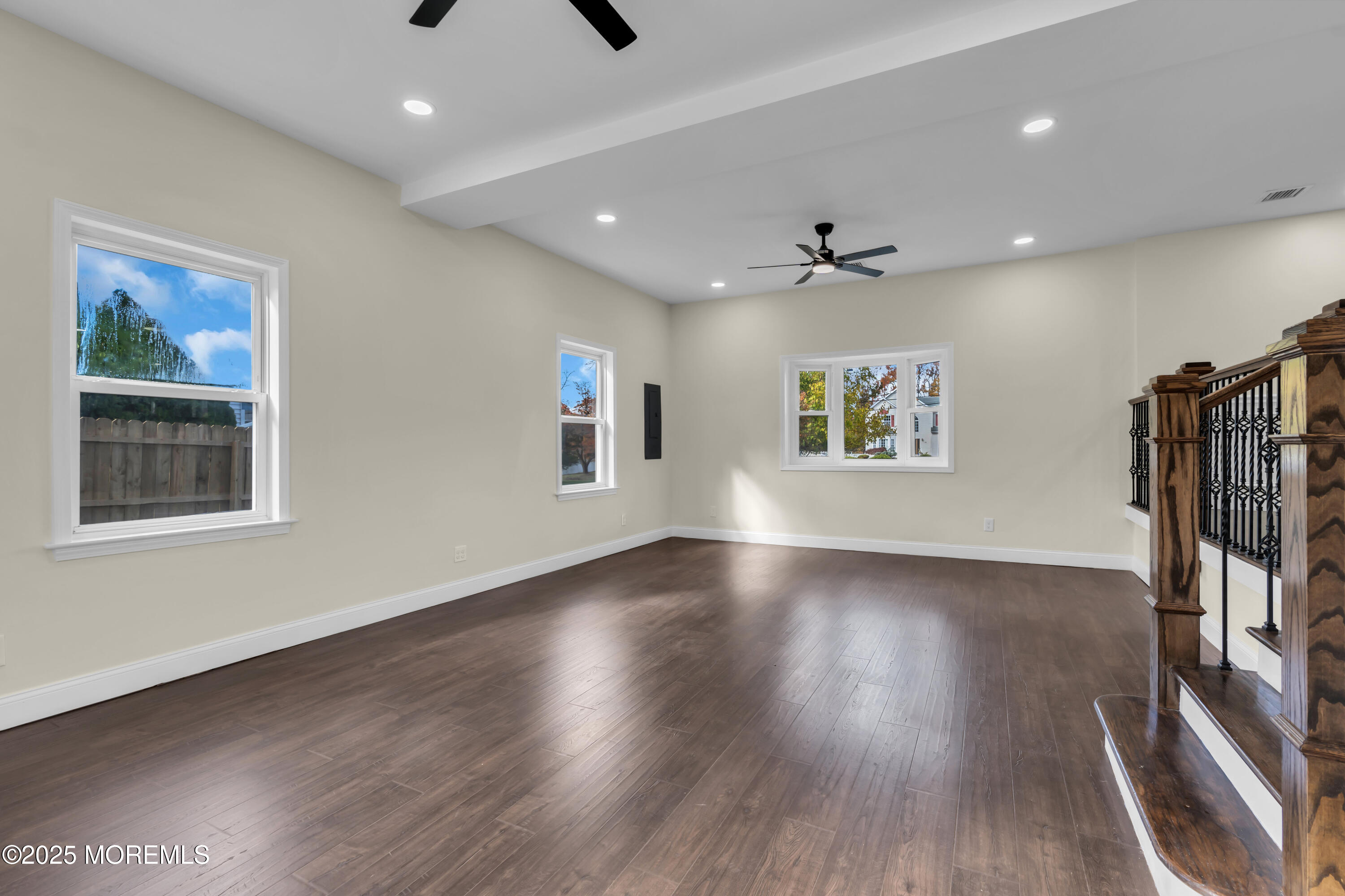 537 S Atlantic Avenue