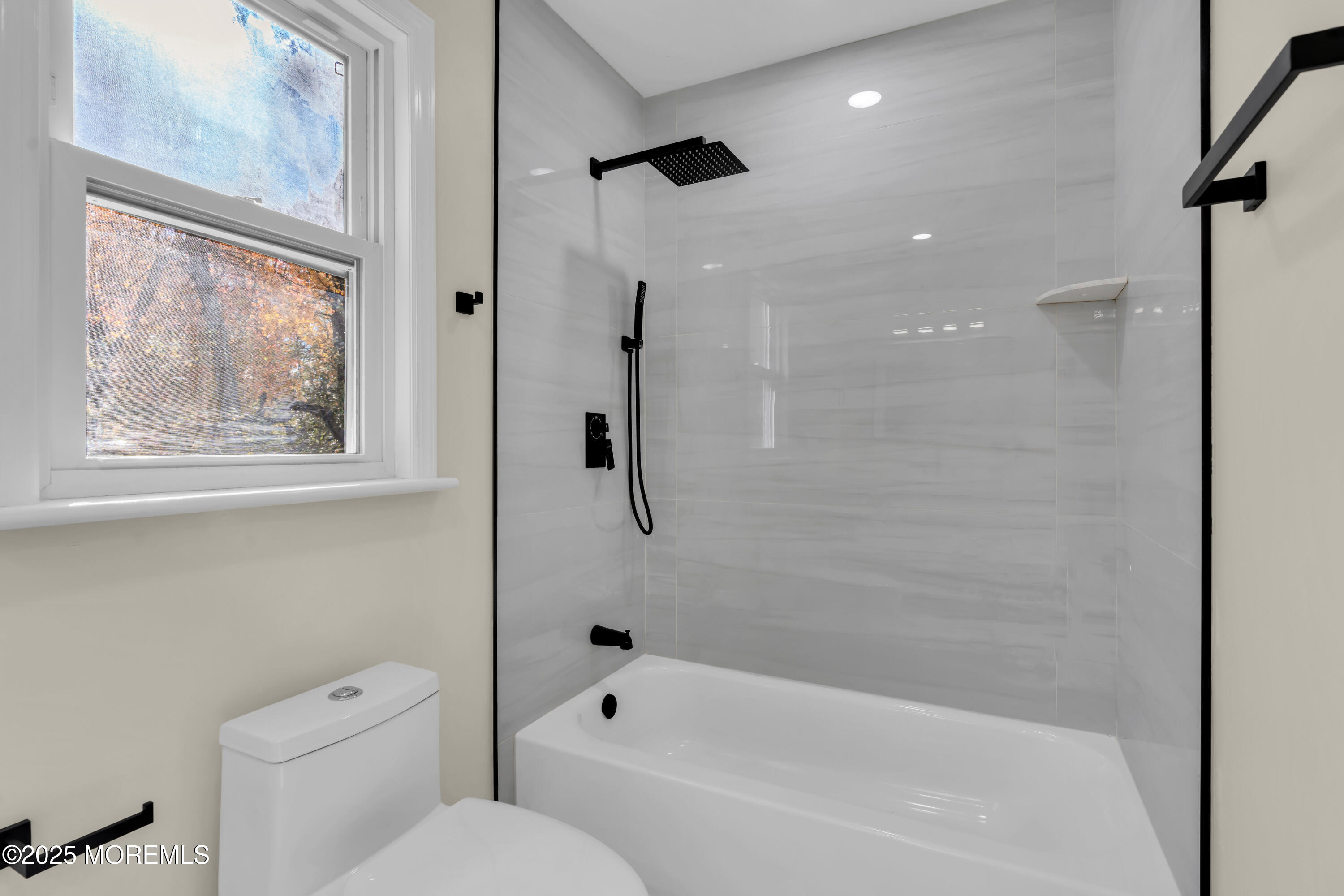 537 S Atlantic Avenue