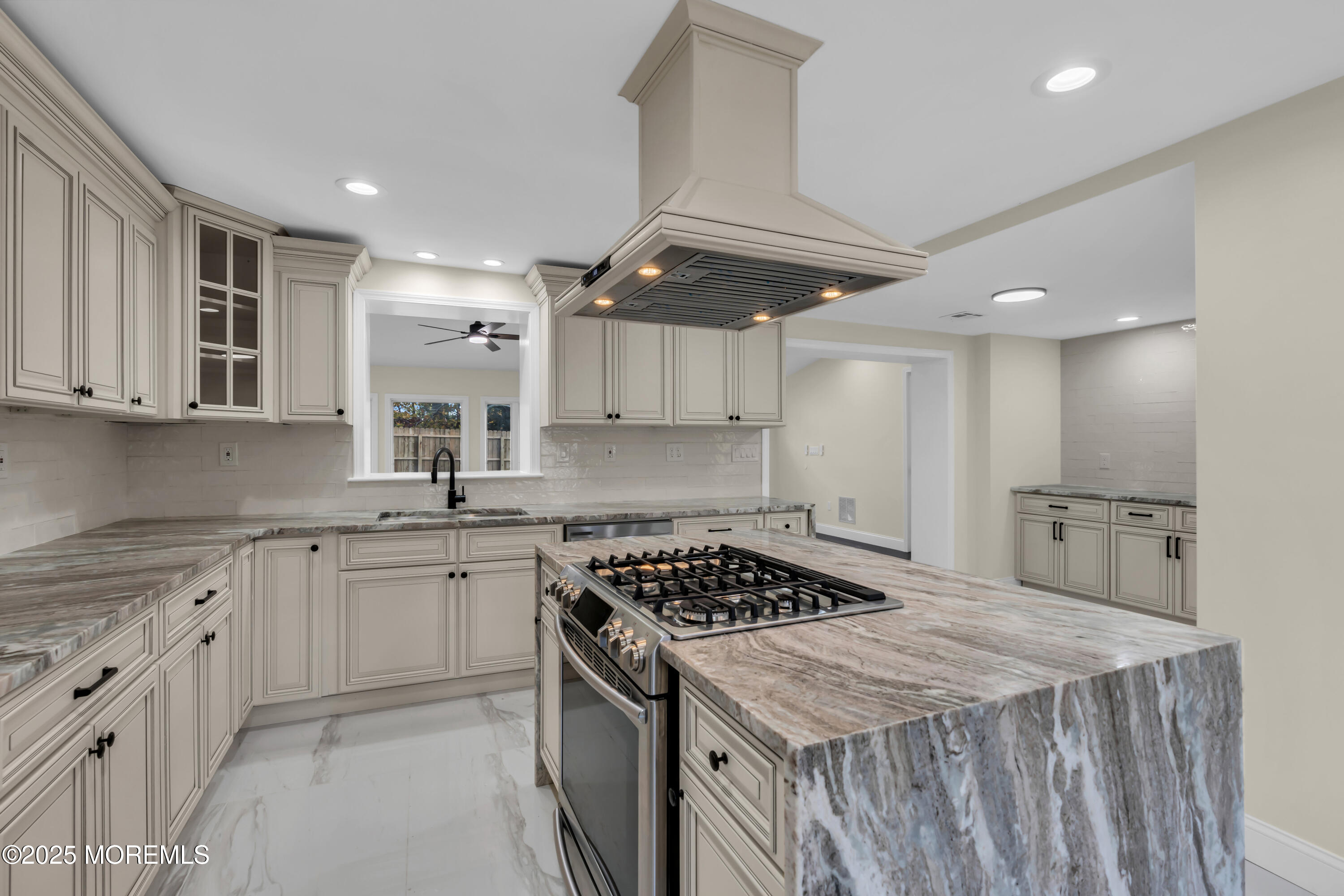 537 S Atlantic Avenue