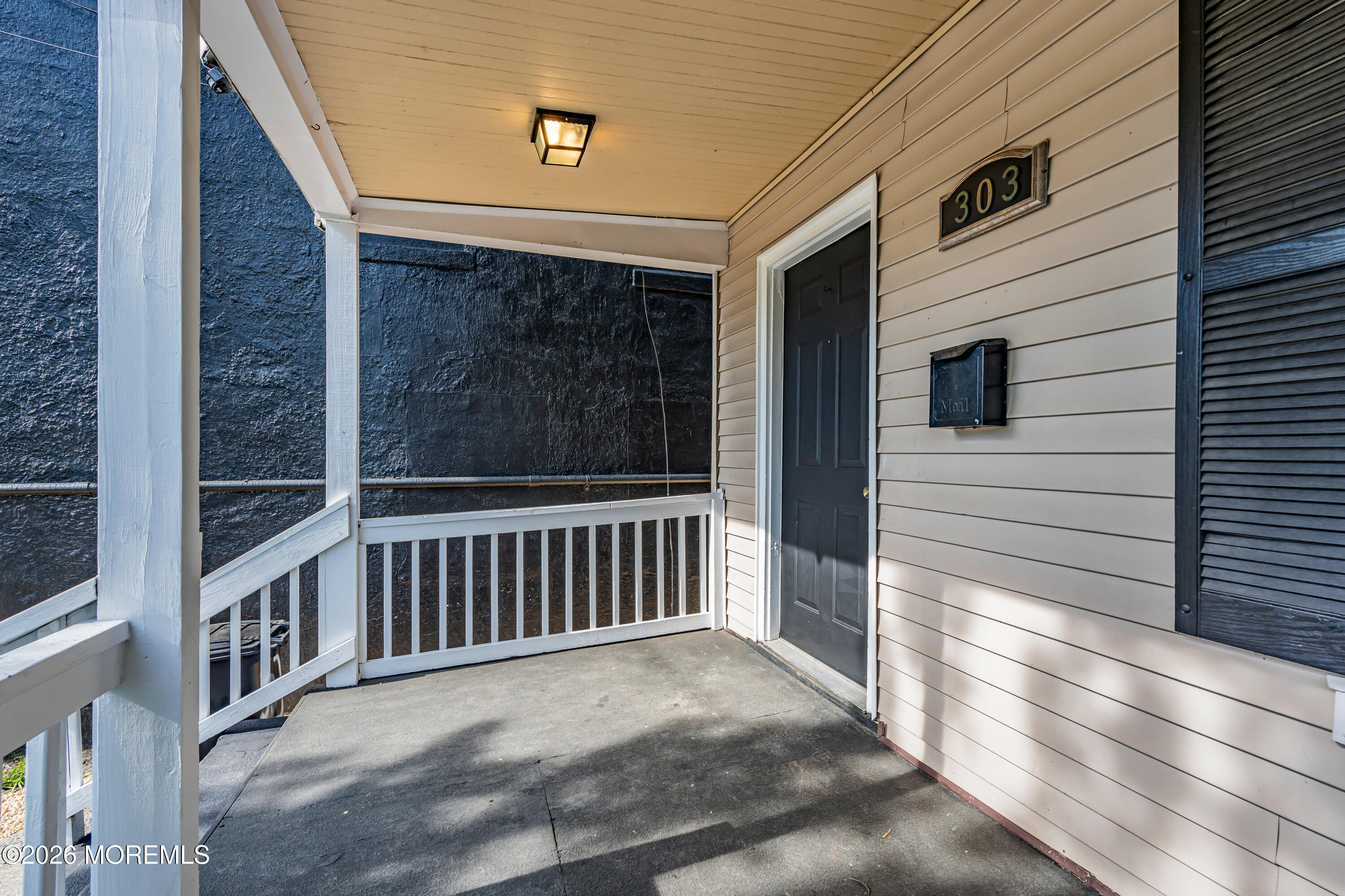 303 Comstock Street