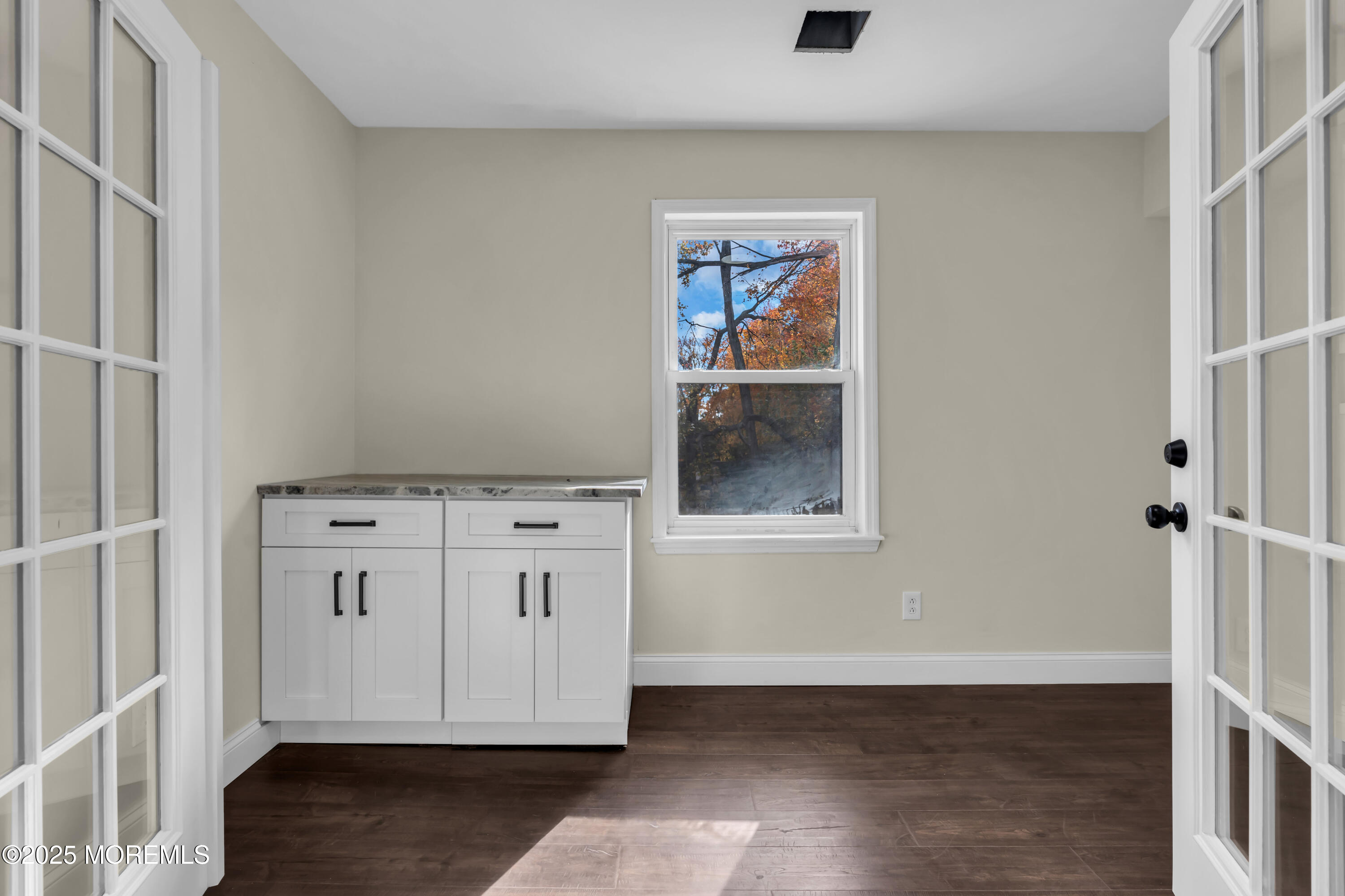 537 S Atlantic Avenue