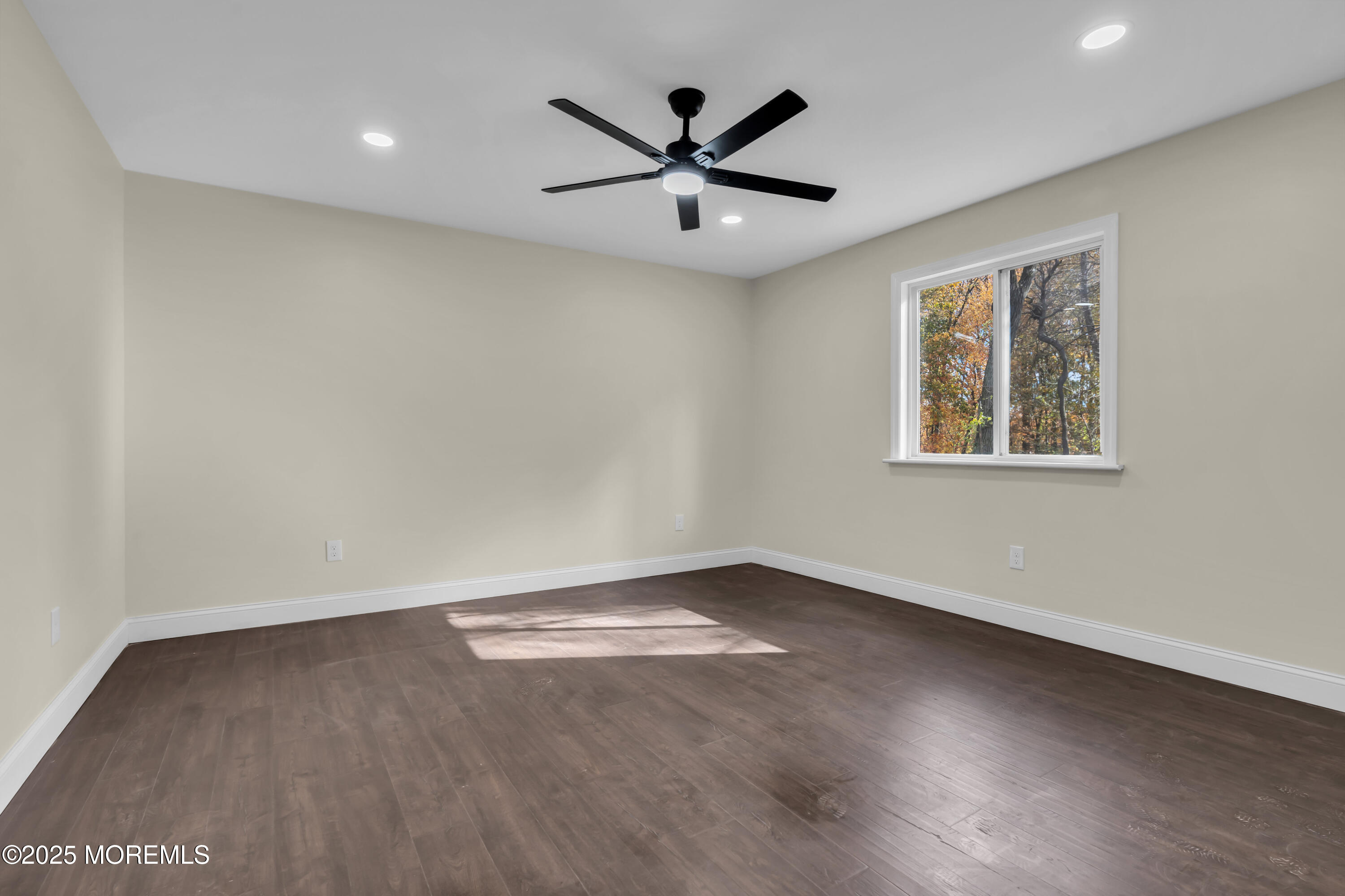 537 S Atlantic Avenue