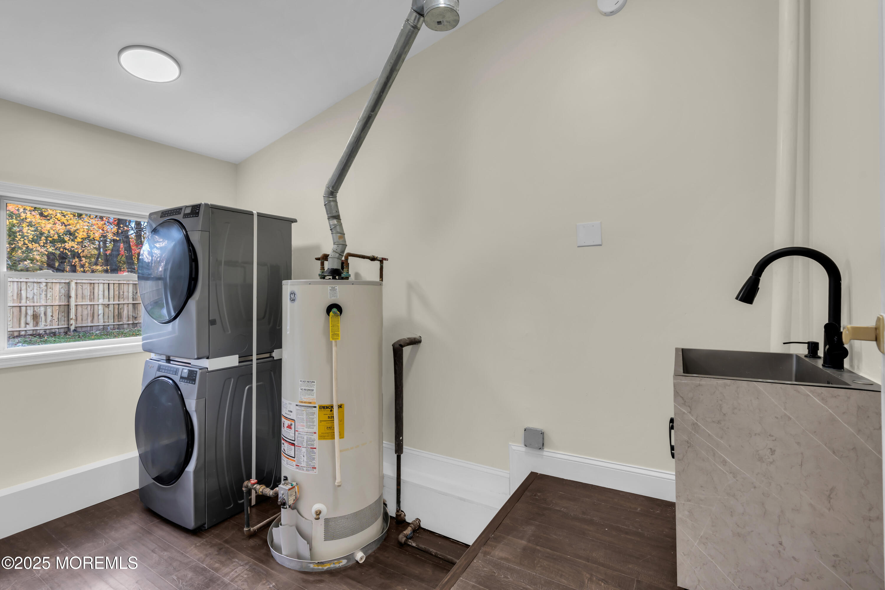 537 S Atlantic Avenue