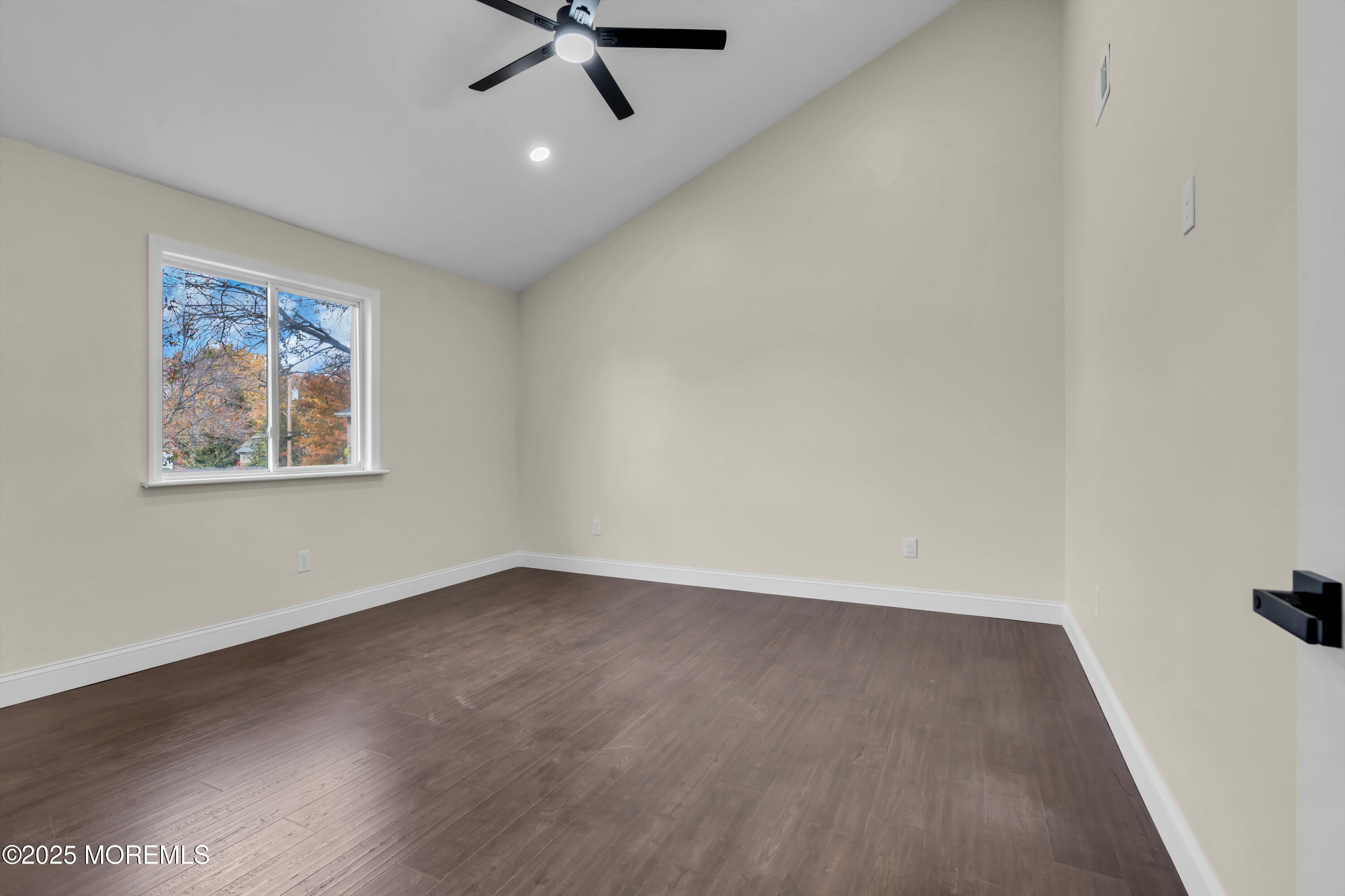 537 S Atlantic Avenue