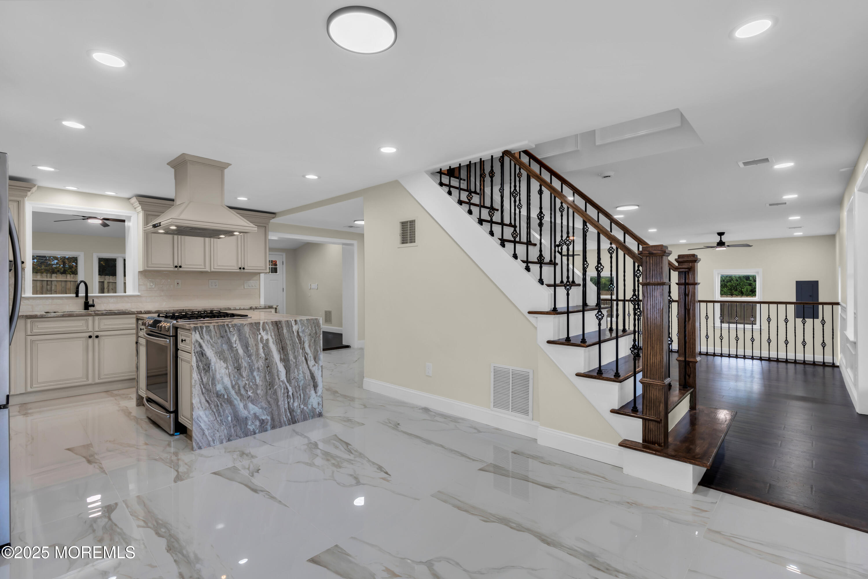 537 S Atlantic Avenue