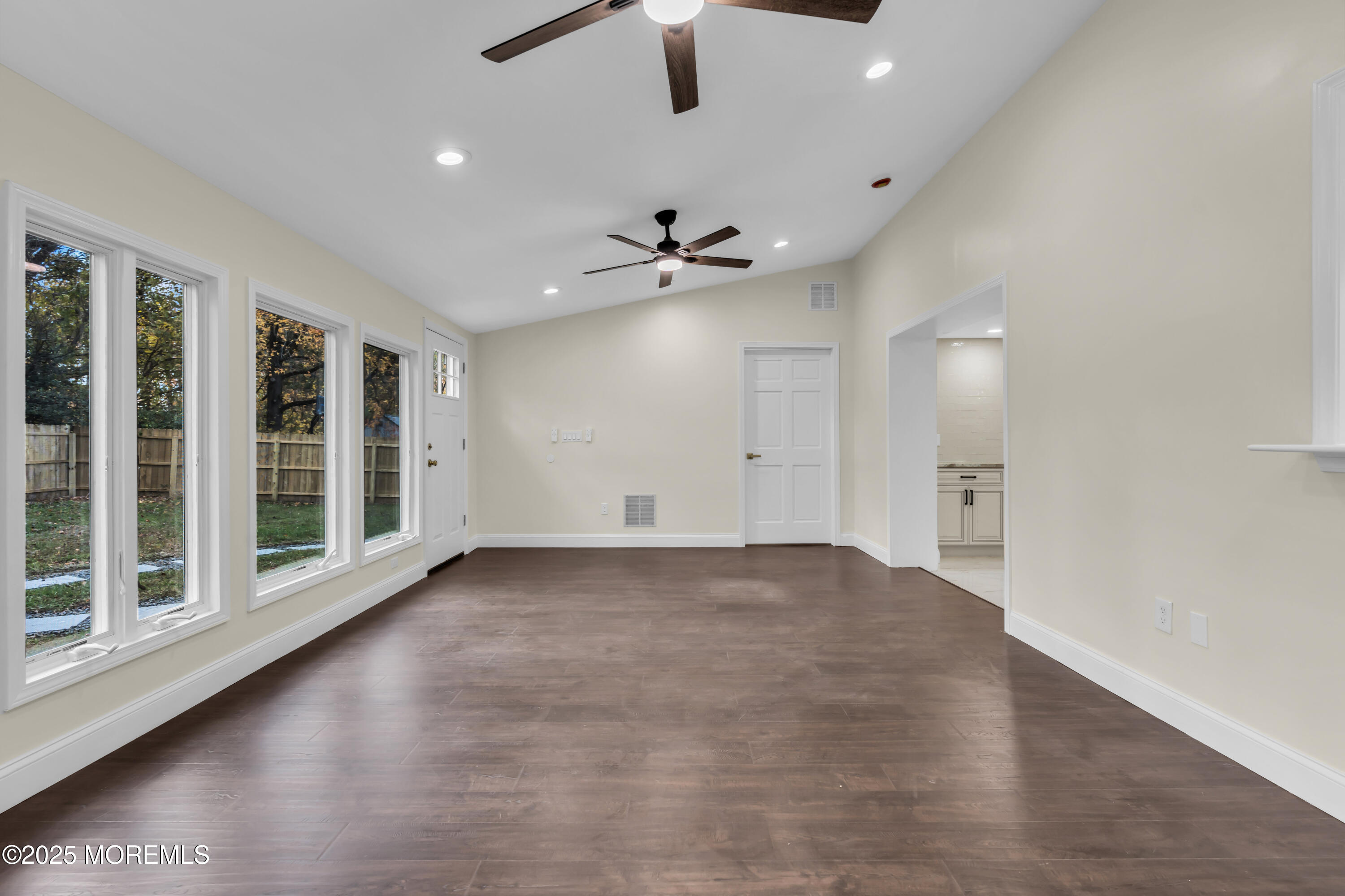 537 S Atlantic Avenue