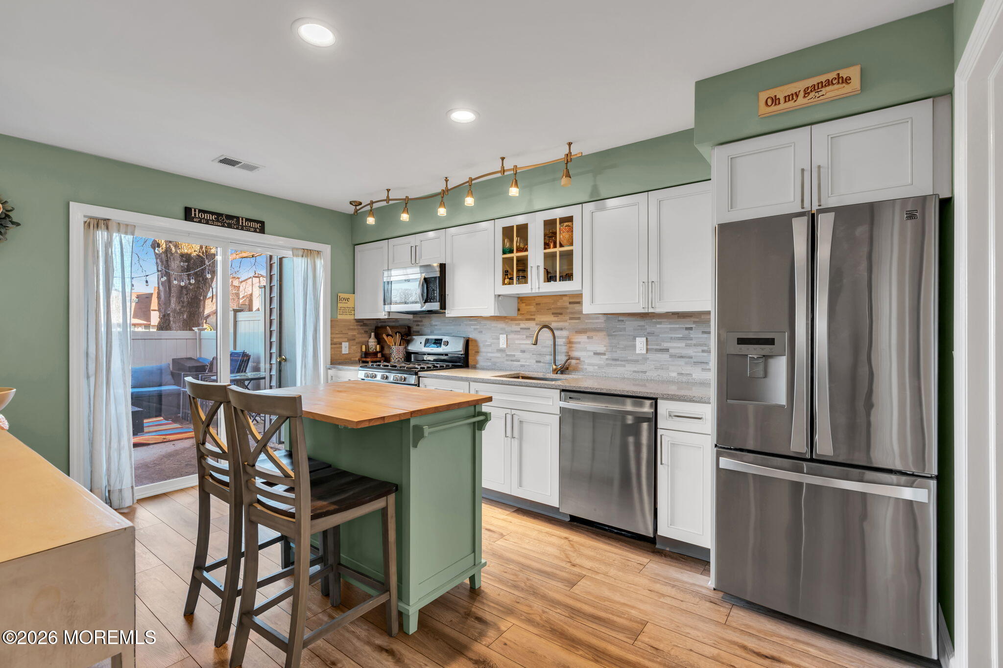 14 Cotswold Circle 8