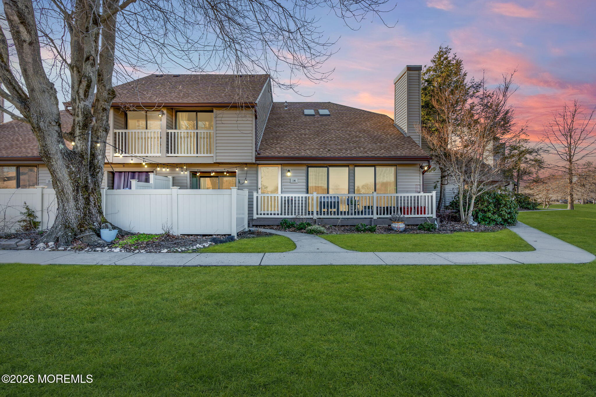 14 Cotswold Circle 8