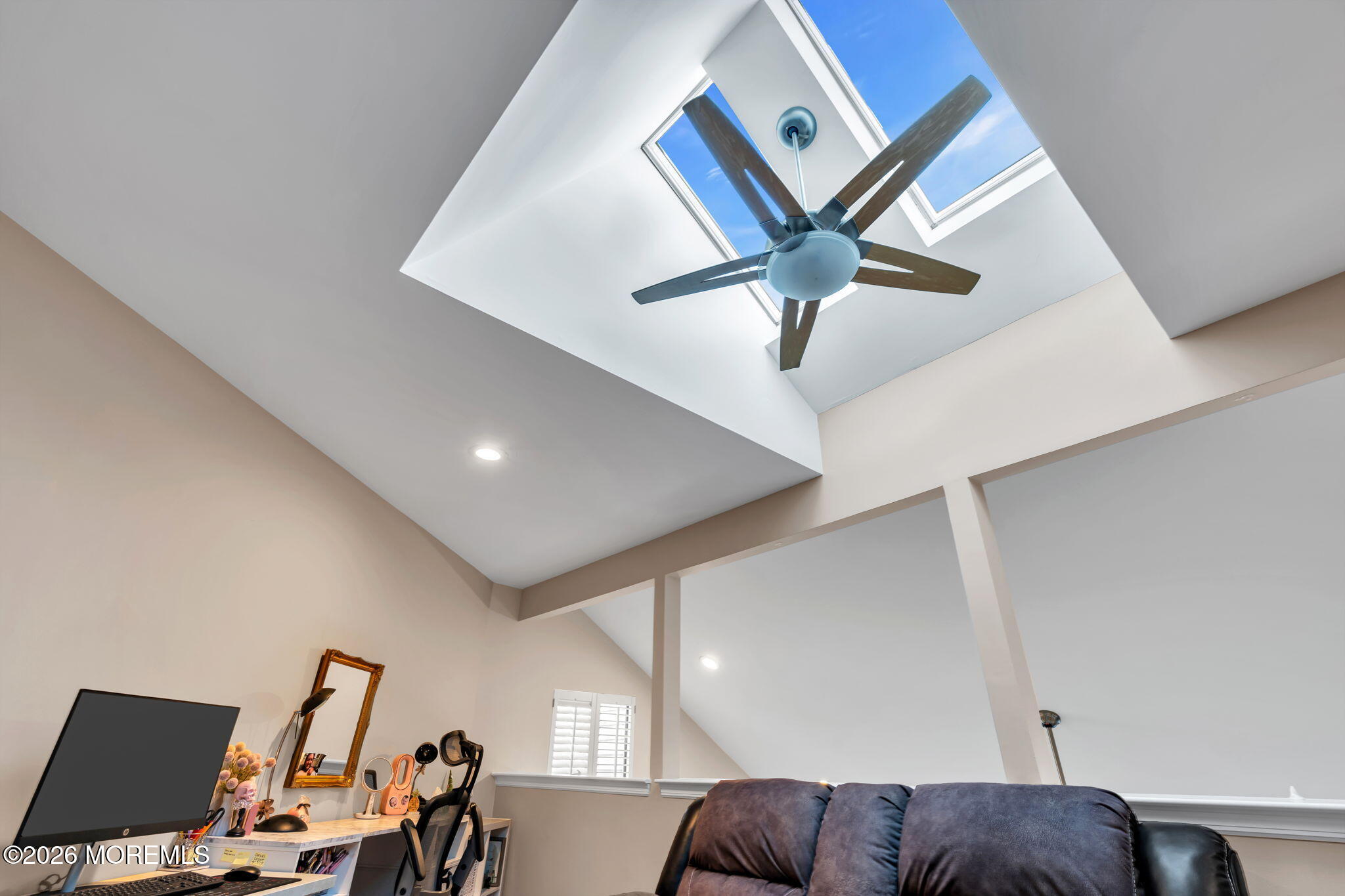 14 Cotswold Circle 8