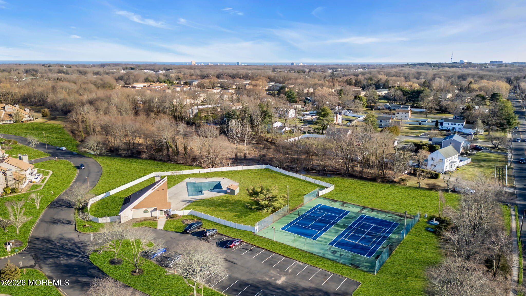 14 Cotswold Circle 8