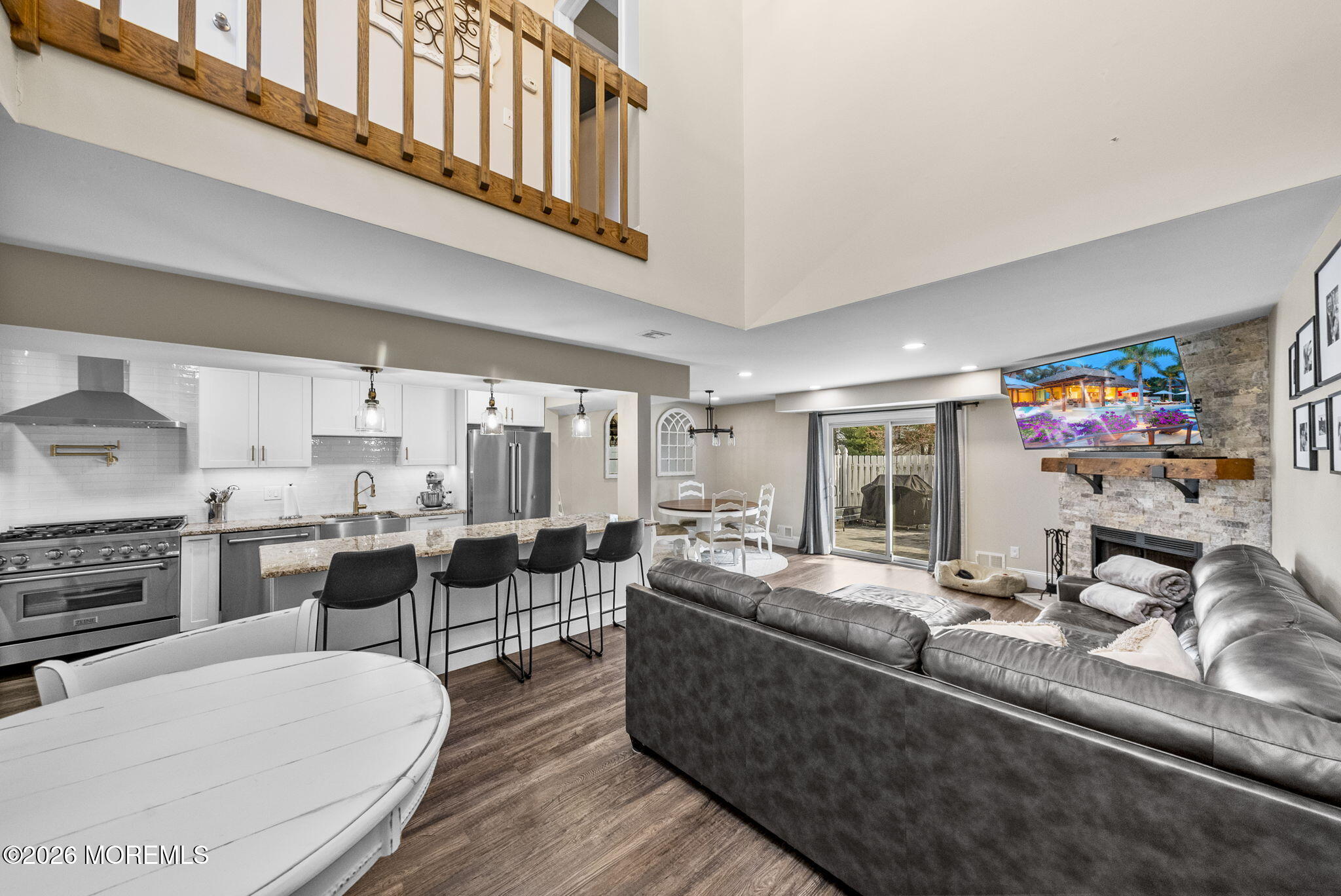 19 Rambling Meadow Court