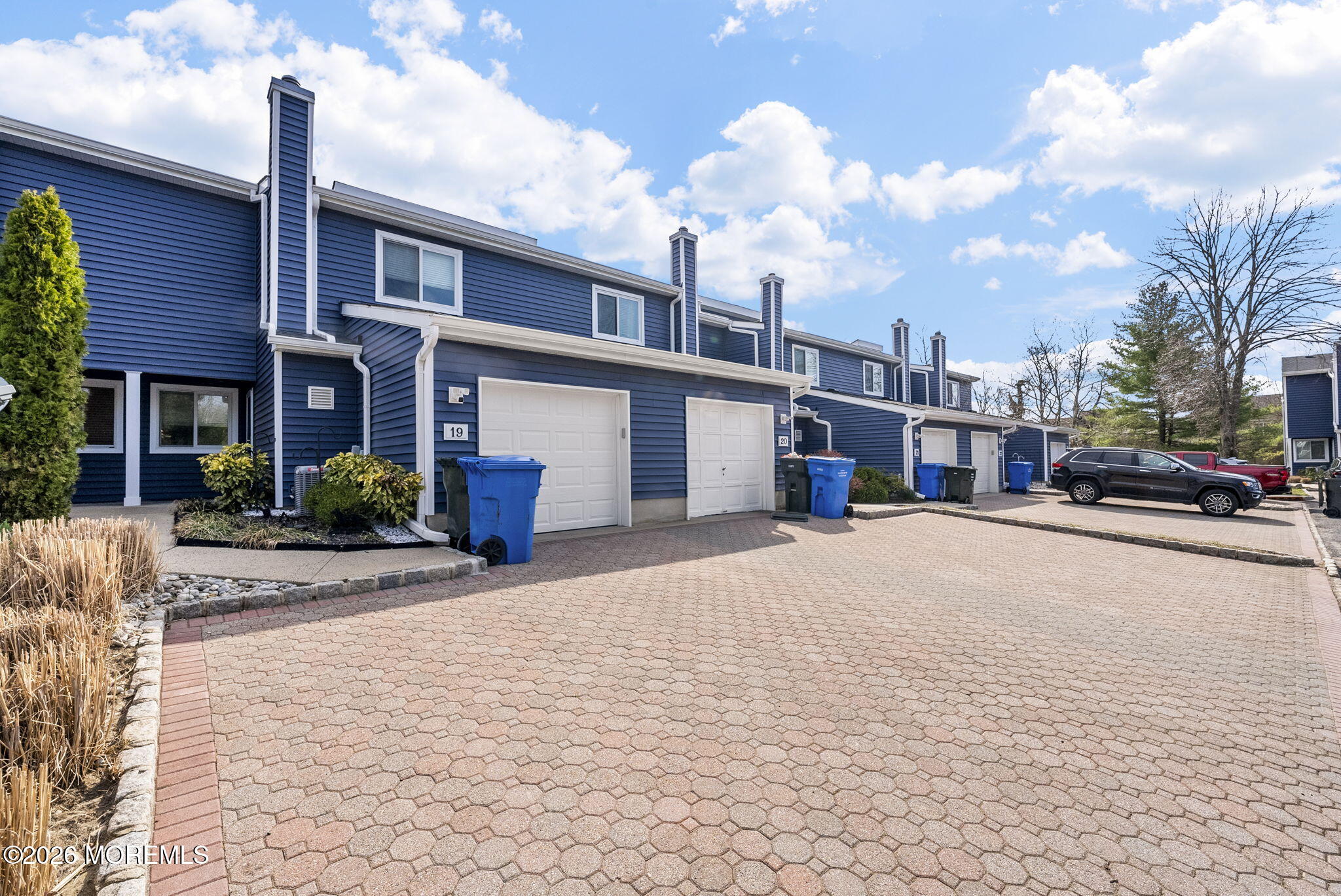 19 Rambling Meadow Court
