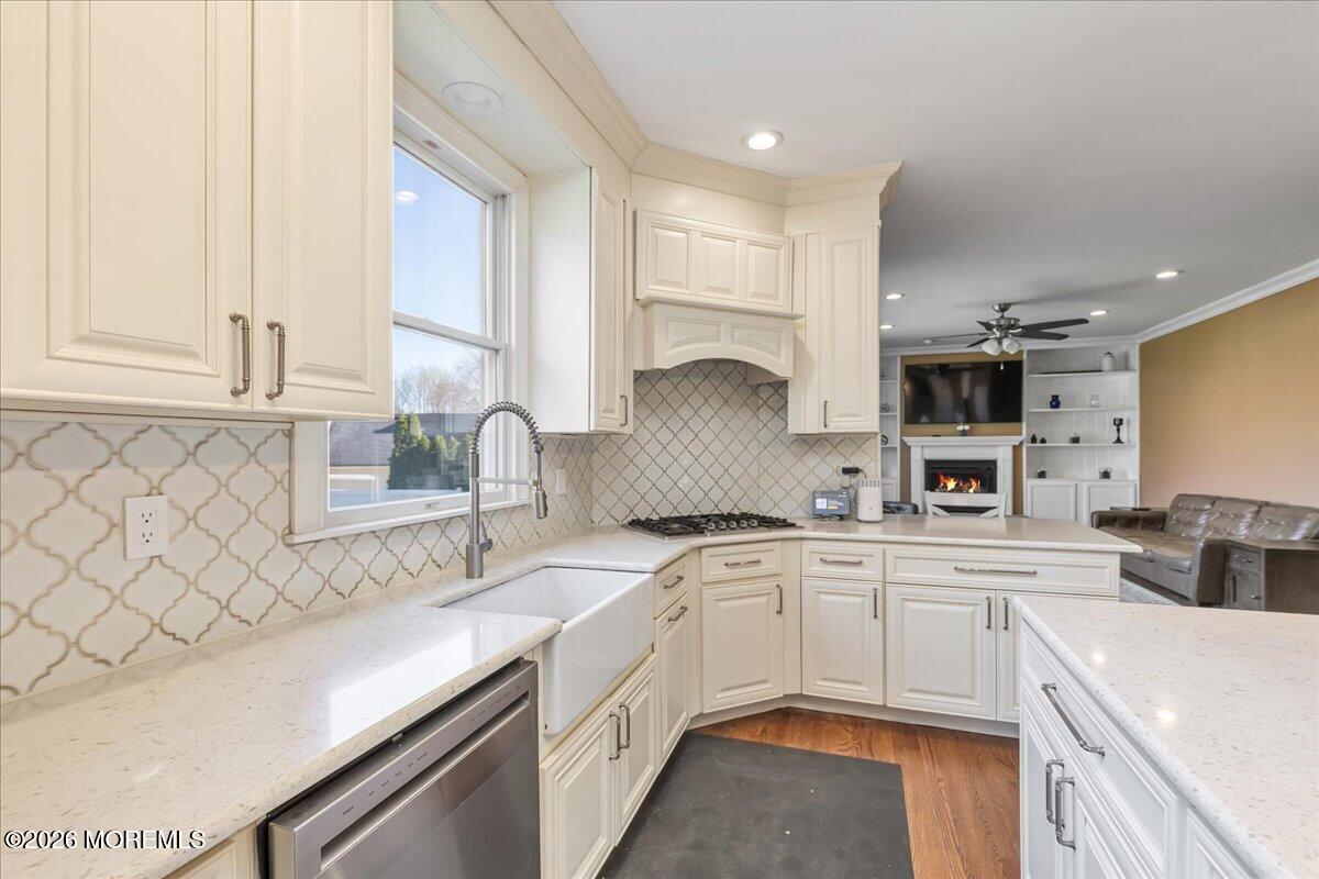 234 Hamiltonian Drive