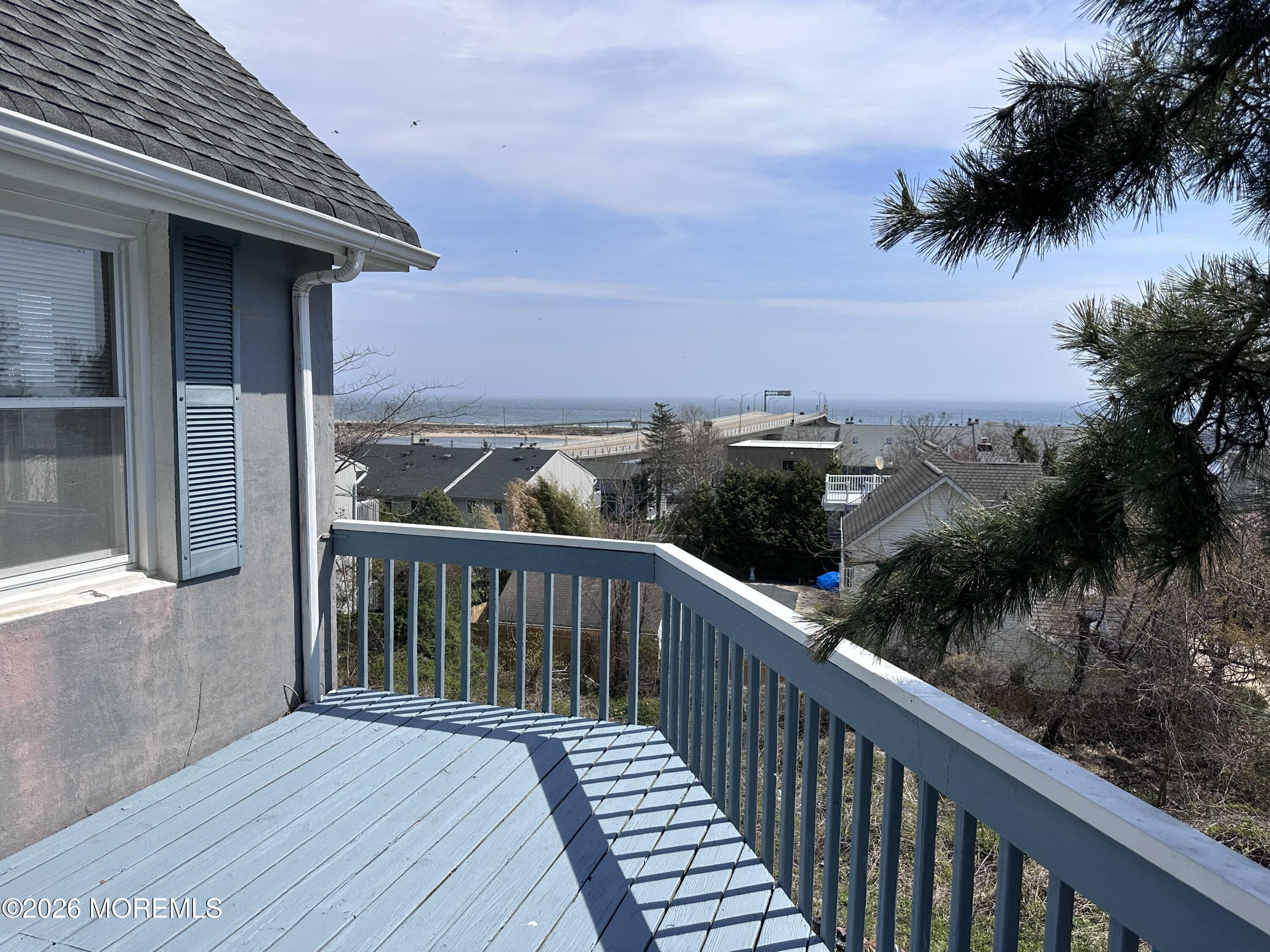 10 Ocean Street