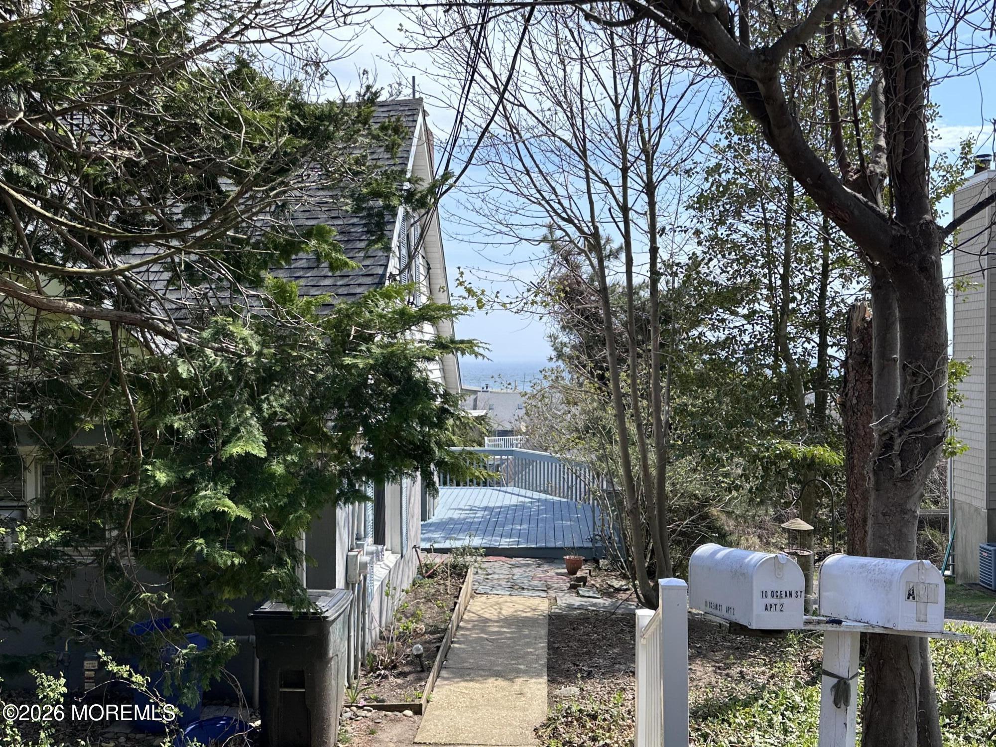10 Ocean Street