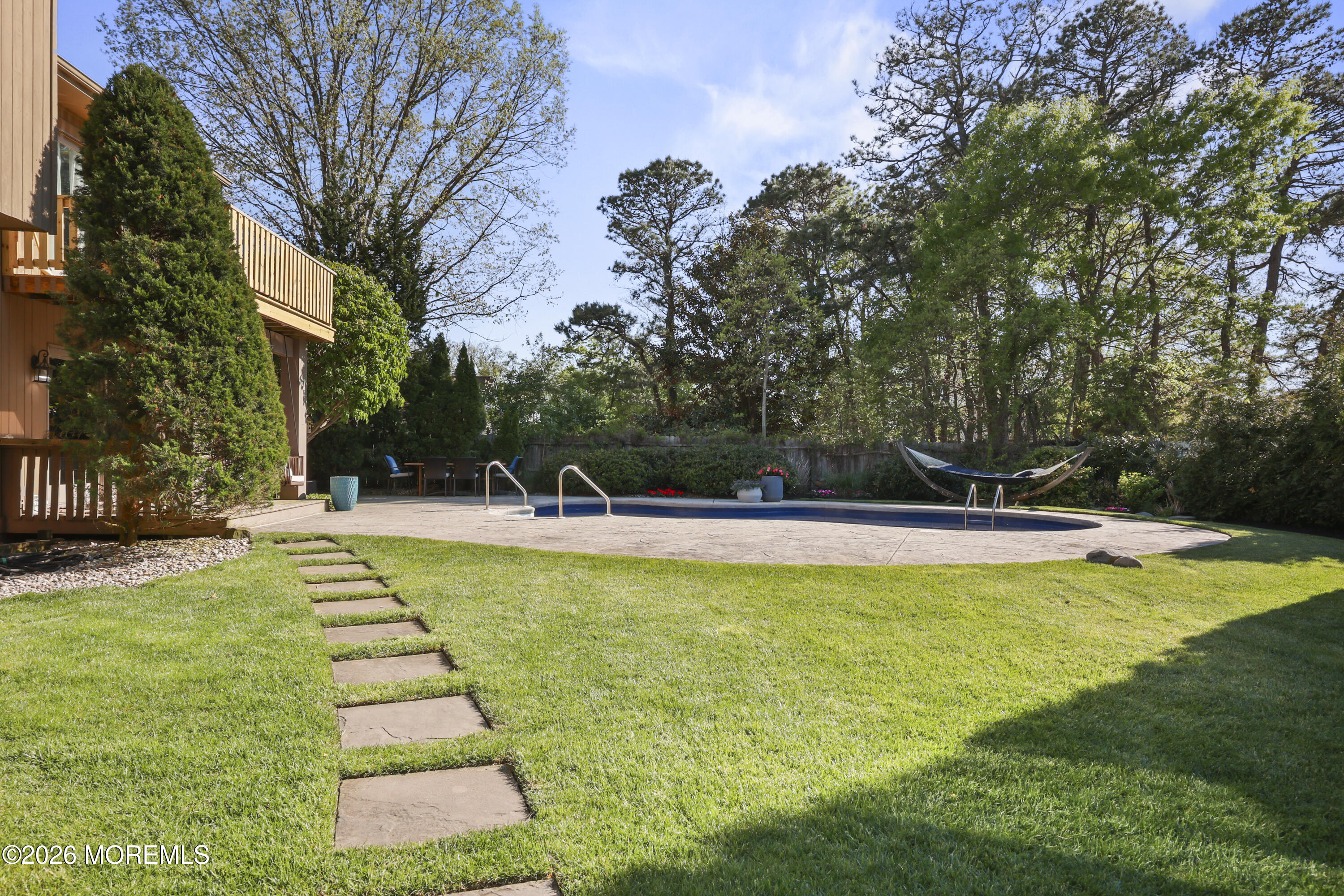 710 Wellesley Road
