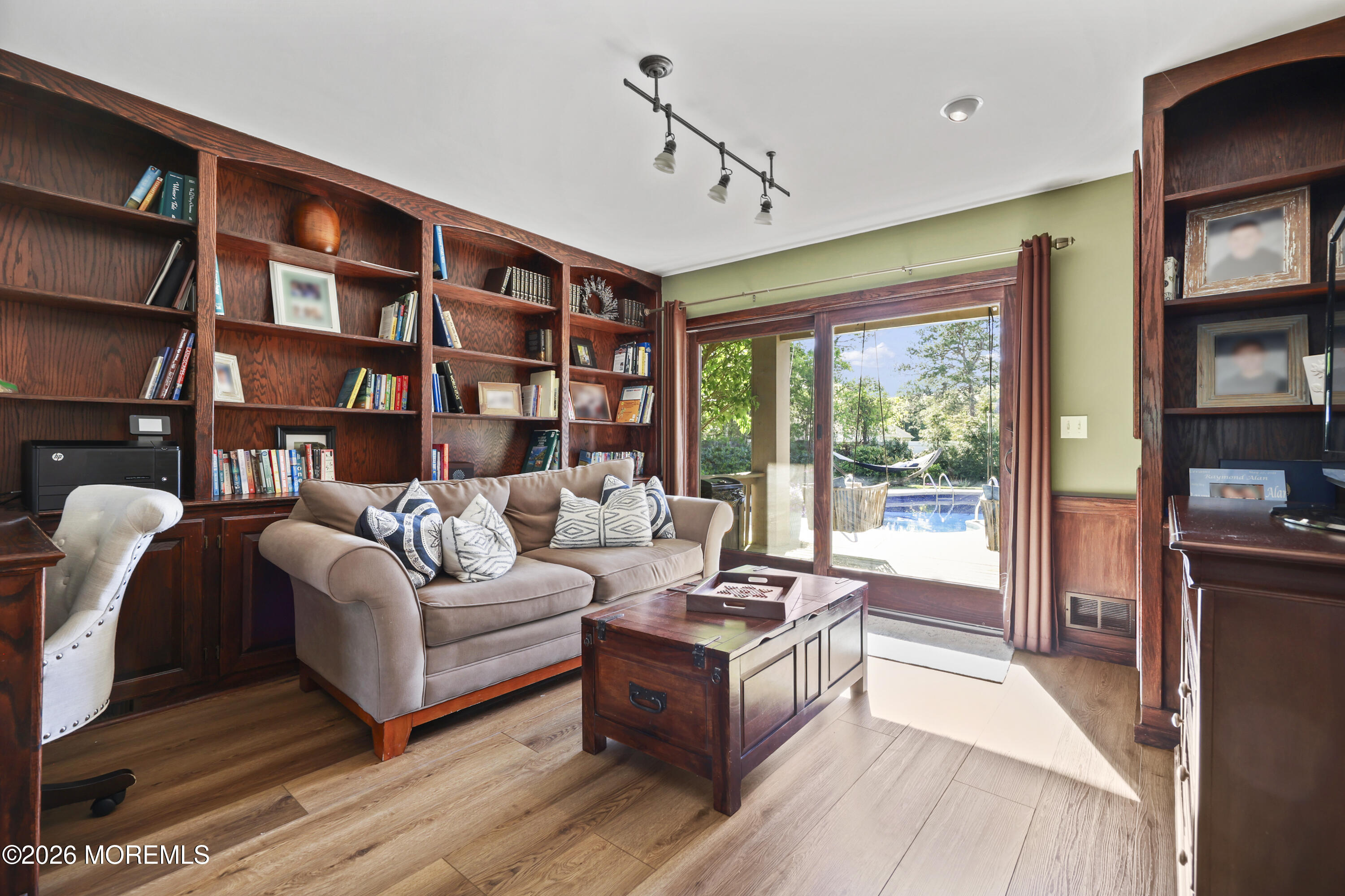 710 Wellesley Road