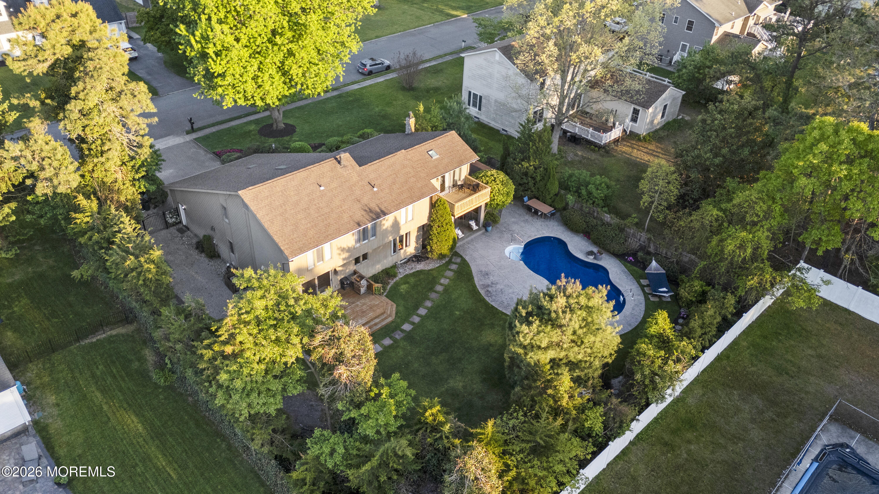 710 Wellesley Road