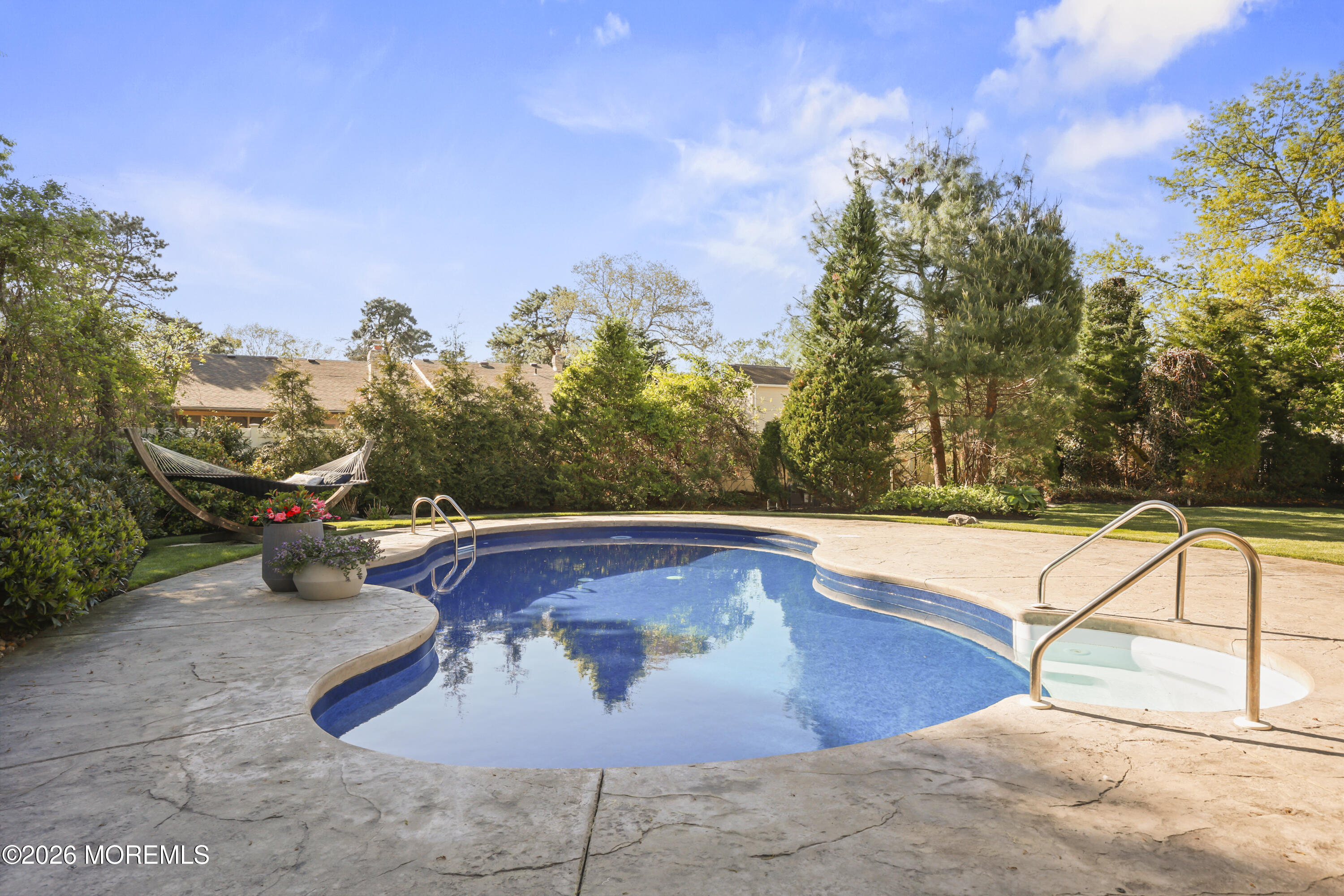 710 Wellesley Road