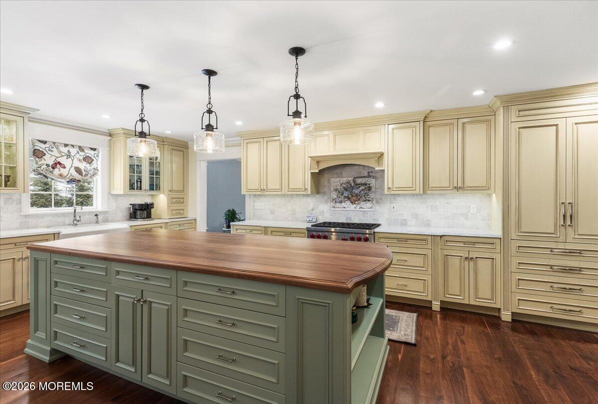 27 Fox Hill Road