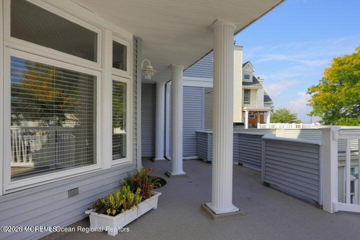 100 1st Street 11