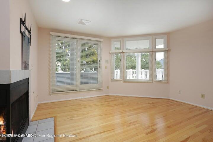 100 1st Street 11