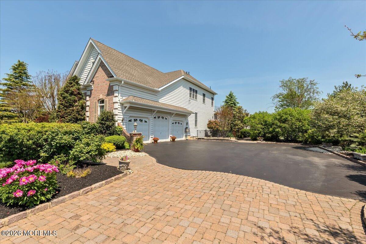 4 Apple Blossom Lane