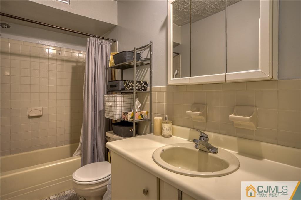 523 Cricket Lane # 523