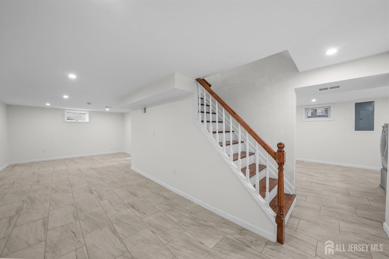 28 Tunison Road