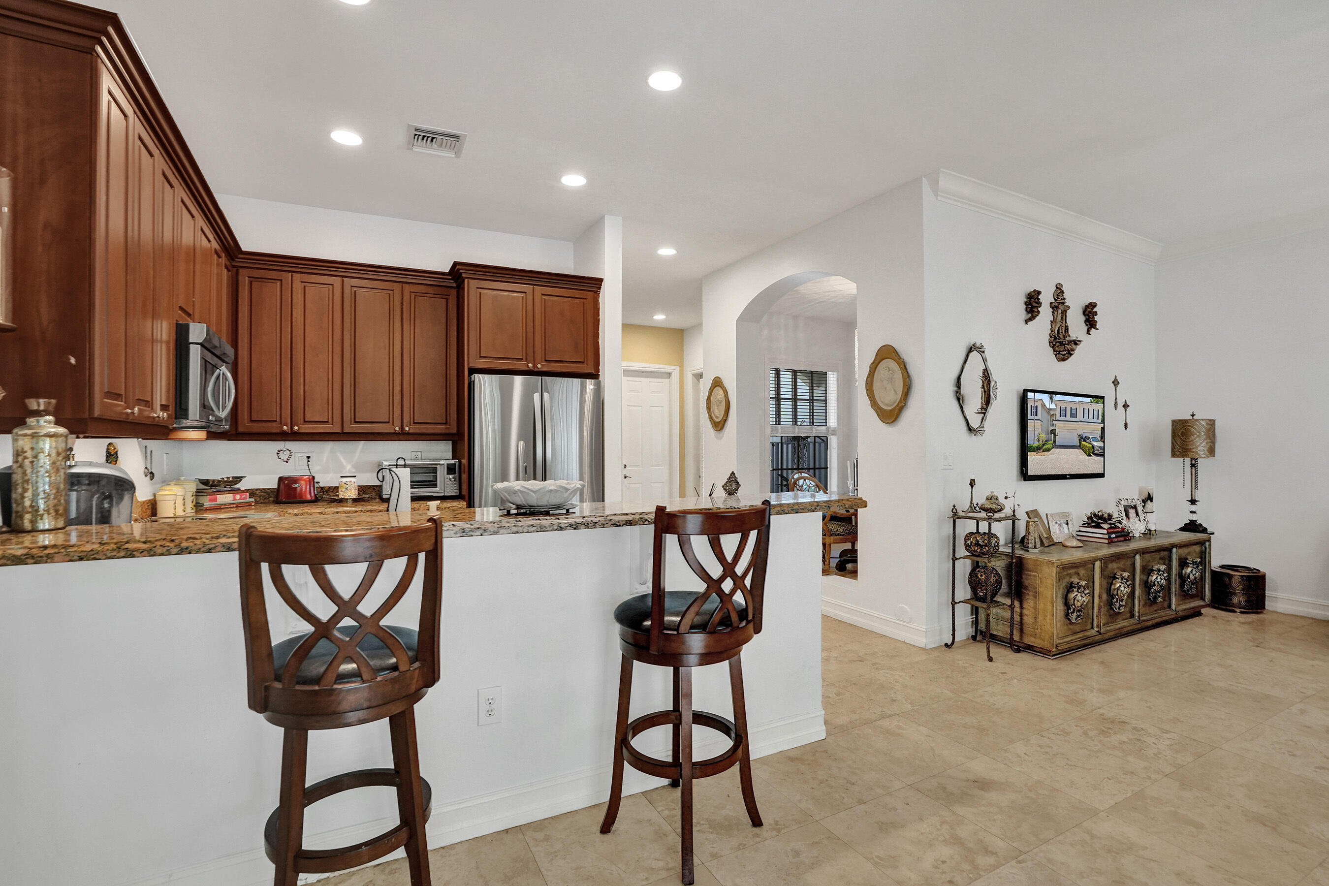 1127 N Victoria Park Road