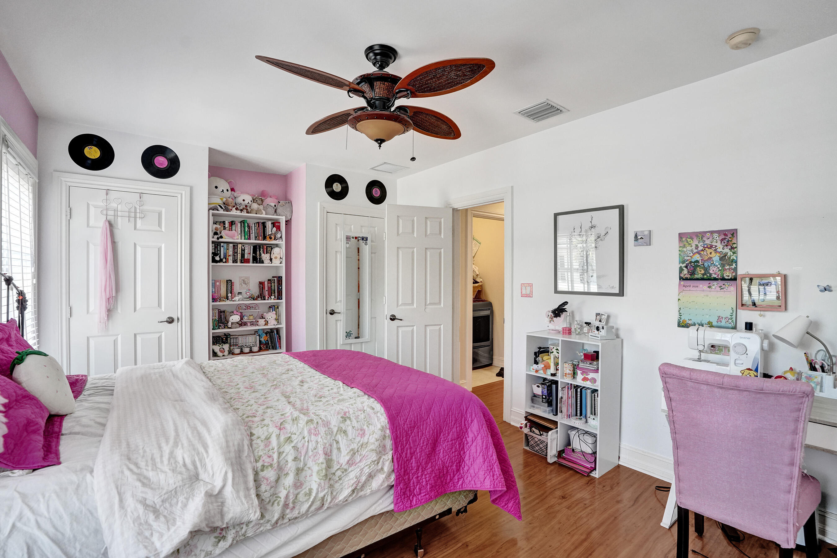 1127 N Victoria Park Road
